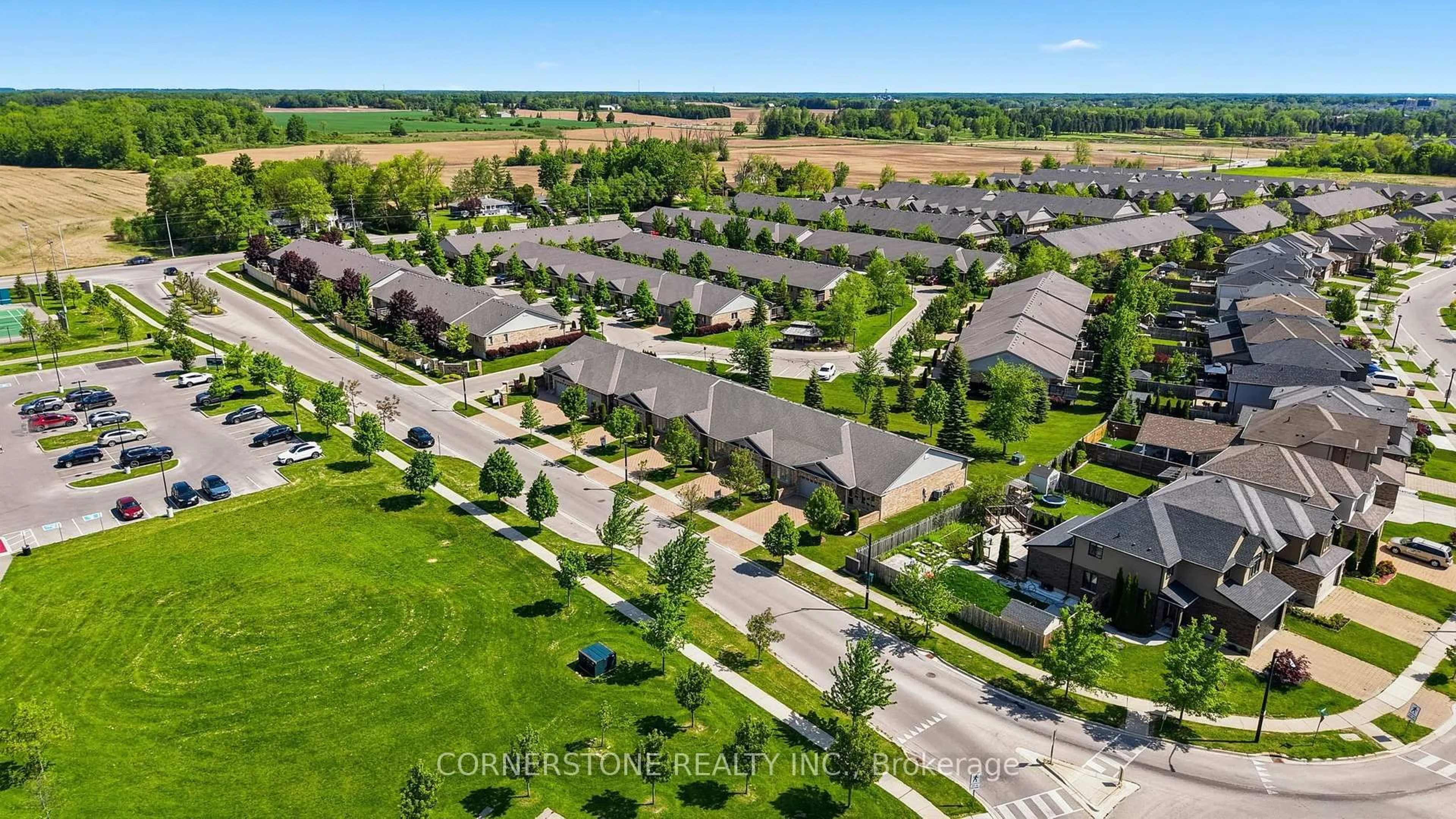 A pic from outside/outdoor area/front of a property/back of a property/a pic from drone, street for 2086 Denview Ave, London North Ontario N6G 0J5