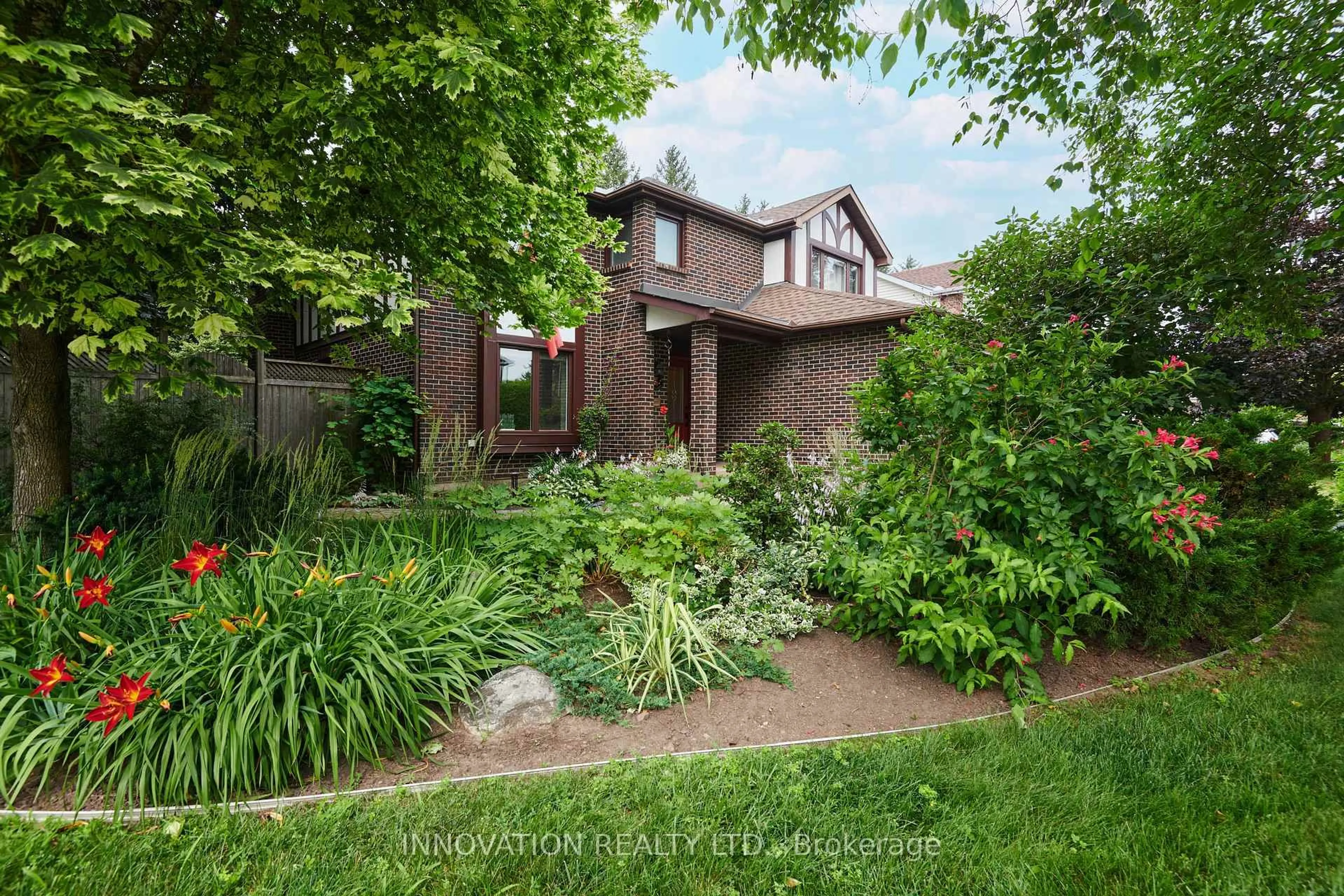 Home with brick exterior material, street for 27 Cullen Crt, Ottawa Ontario K2G 4Z3