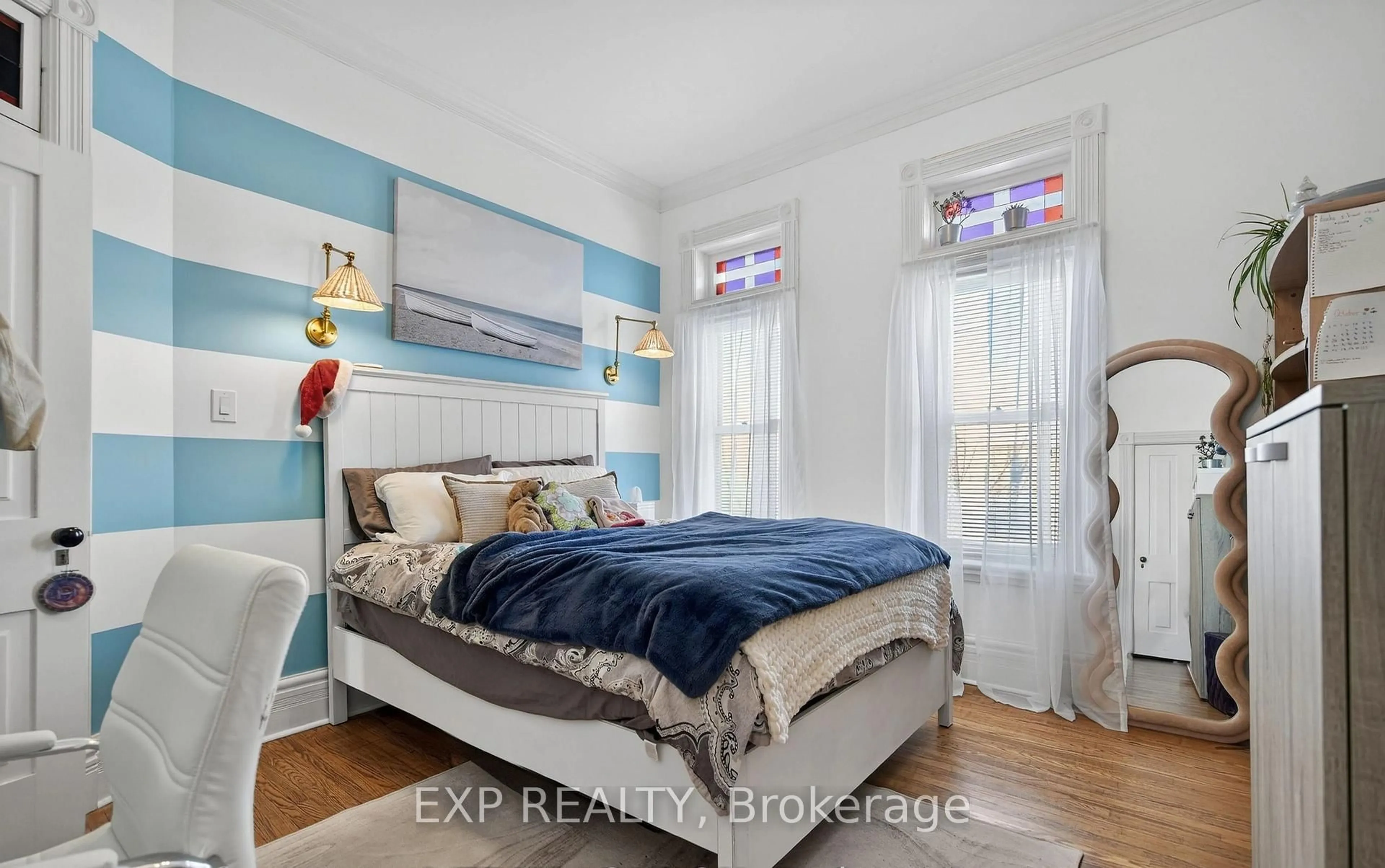 Bedroom with bed, unknown for 307 Ridout St, London South Ontario N6C 3Y9