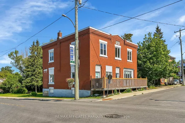 1 Mechanic St, North Glengarry 2