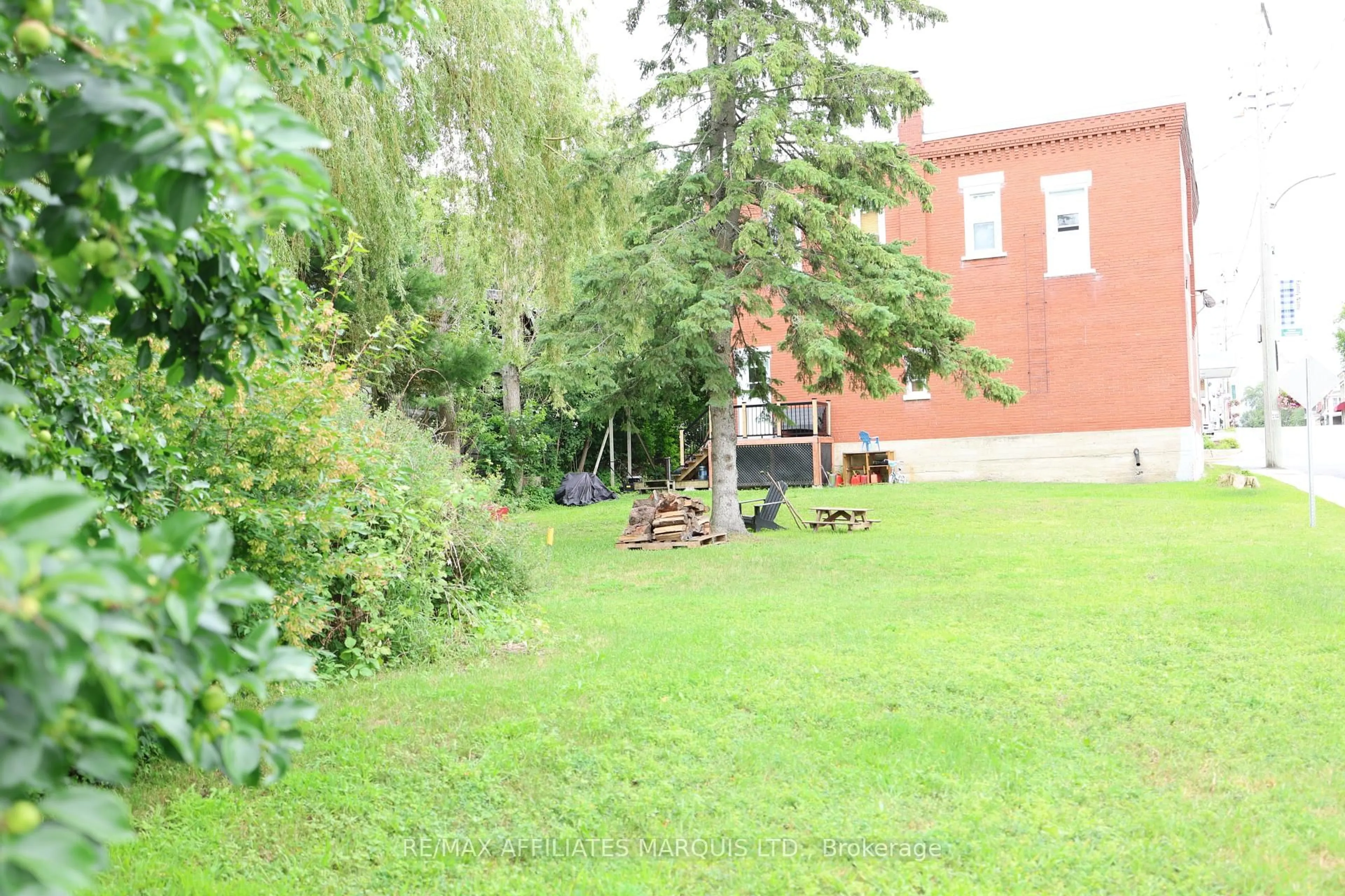 Patio, unknown for 1 Mechanic St, North Glengarry Ontario K0C 1T0