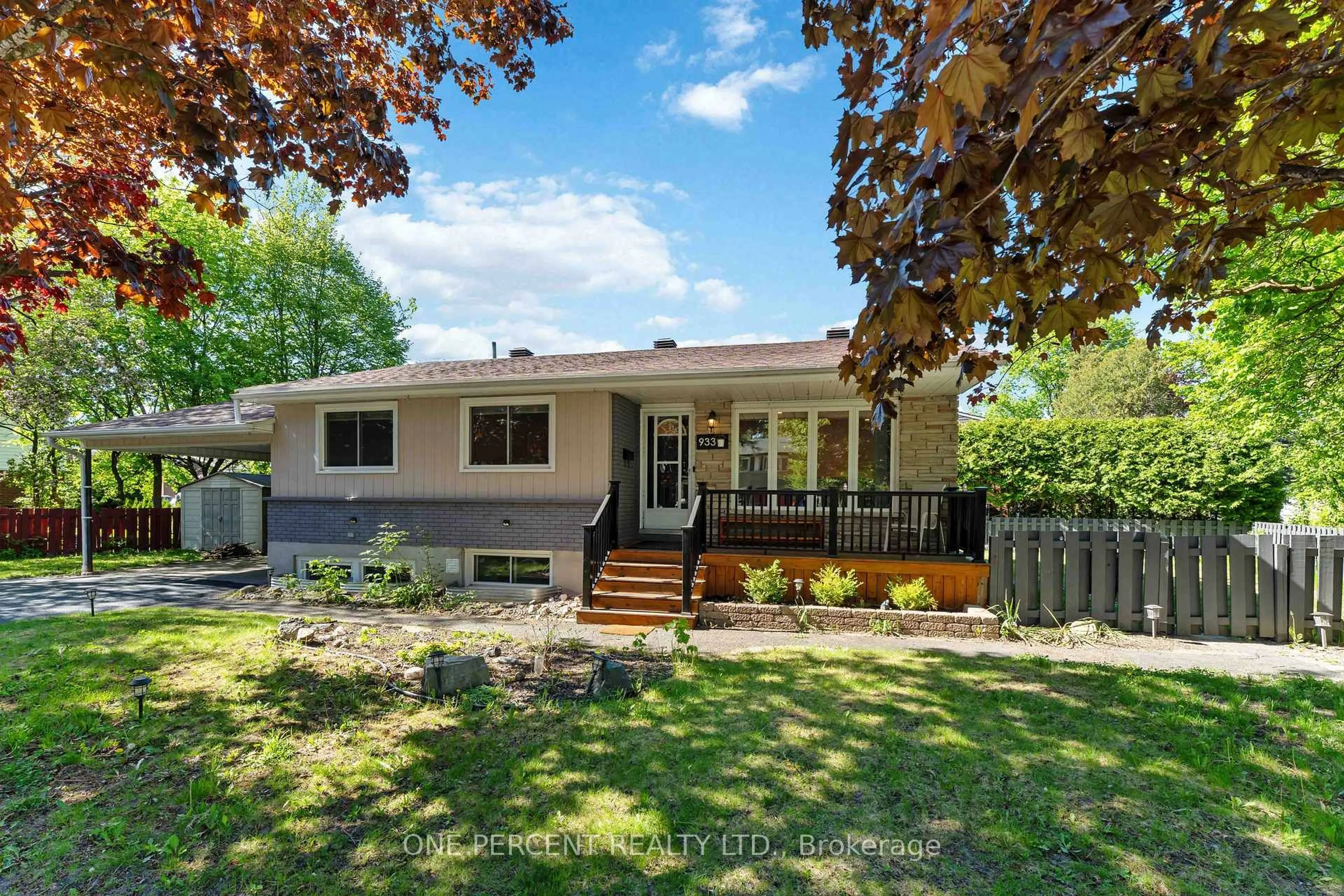 Home with vinyl exterior material, street for 933 Kincaid Crt #Unit A and Unit B, Ottawa Ontario K1V 6N7