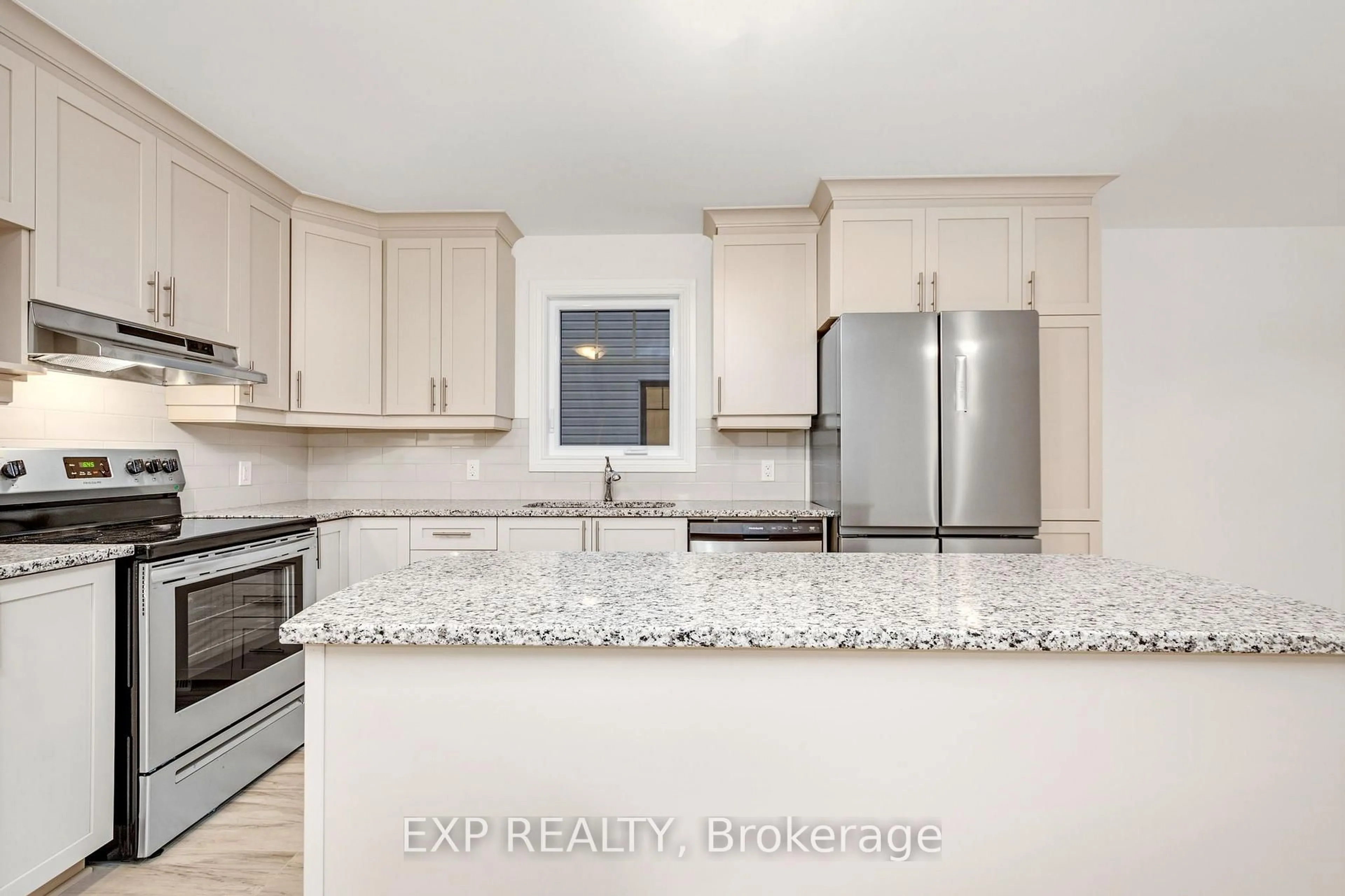 Open concept kitchen, ceramic/tile floor for 145 DION Ave, Clarence-Rockland Ontario K4K 0M4