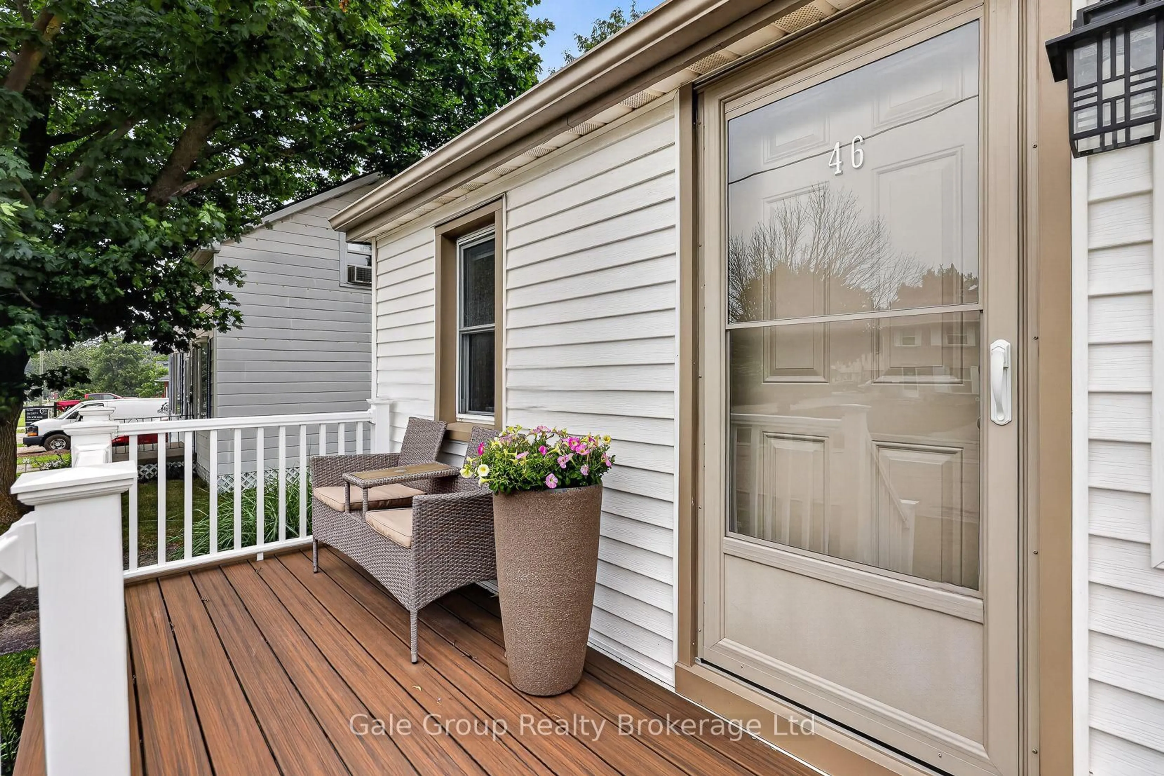Patio, street for 46 Blandford St, Woodstock Ontario N4S 7H6