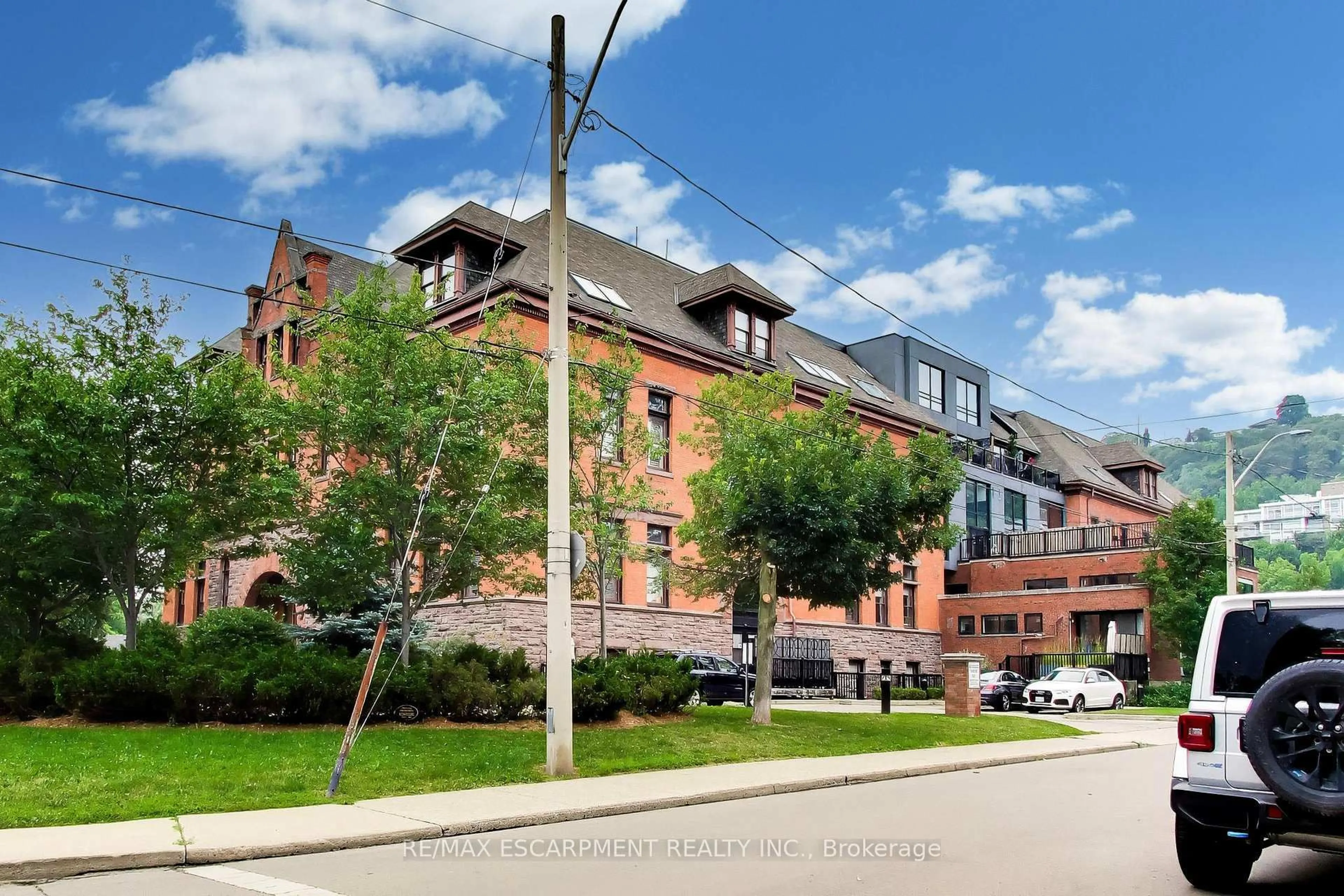 Unknown for 200 Stinson St #Unit #207, Hamilton Ontario L8N 4J5