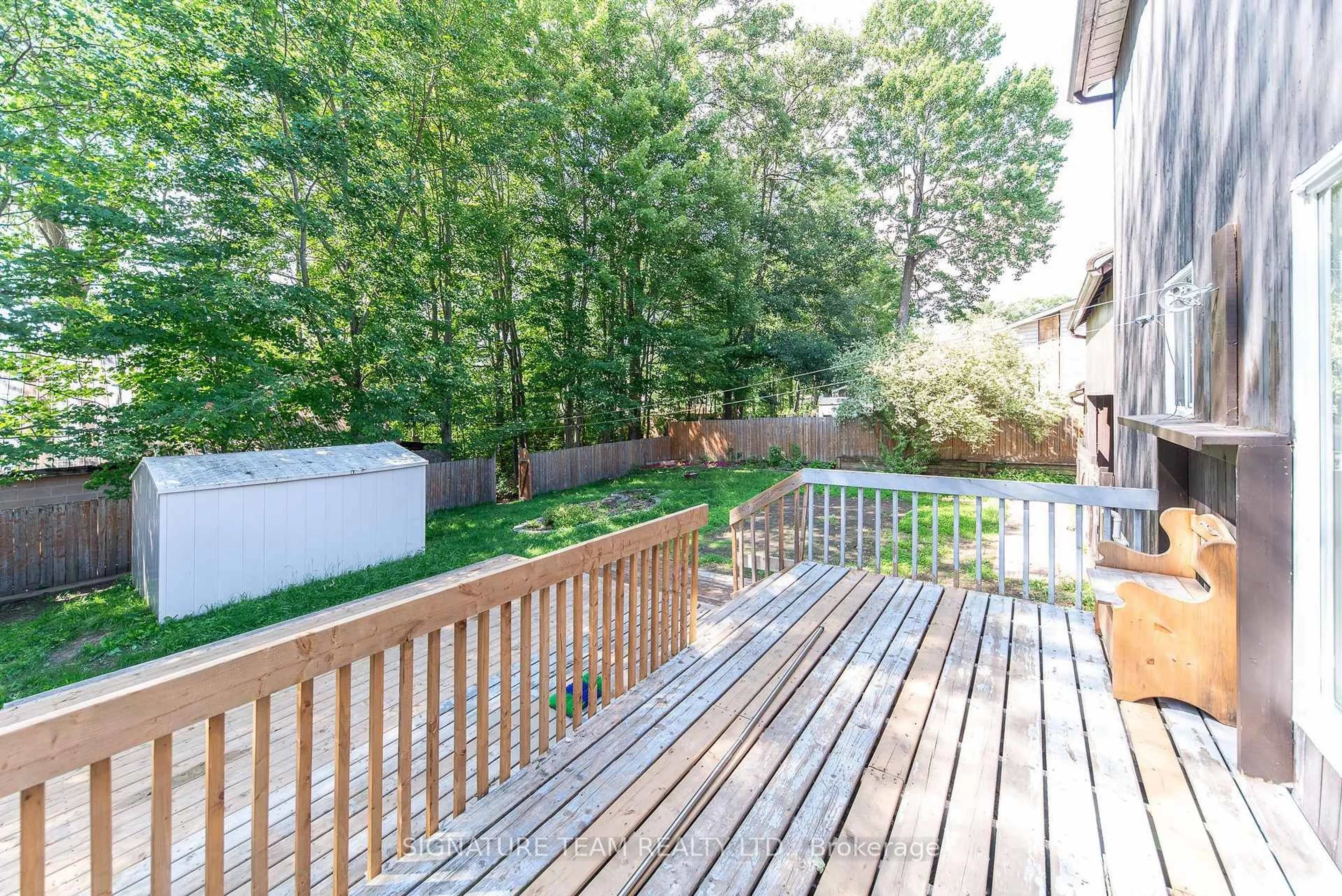 Patio, forest/trees view for 16 Jan Dr, Petawawa Ontario K8H 3M5