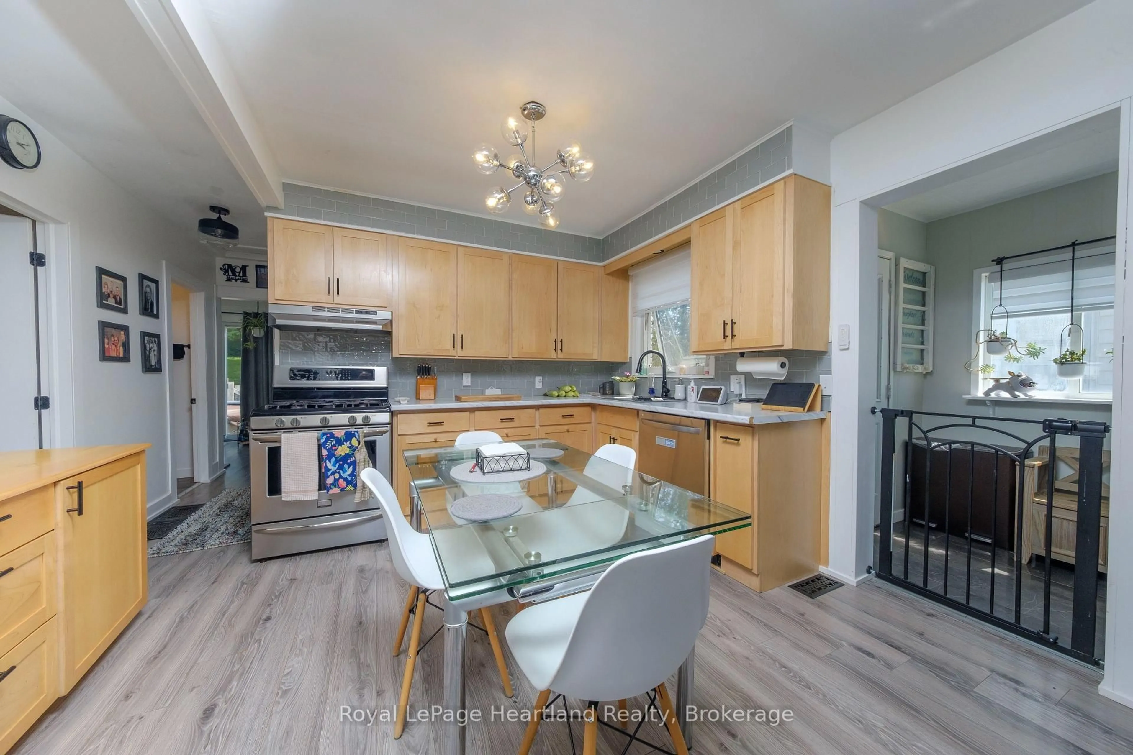 Open concept kitchen, unknown for 109 Carling Terr, North Huron Ontario N0G 2W0