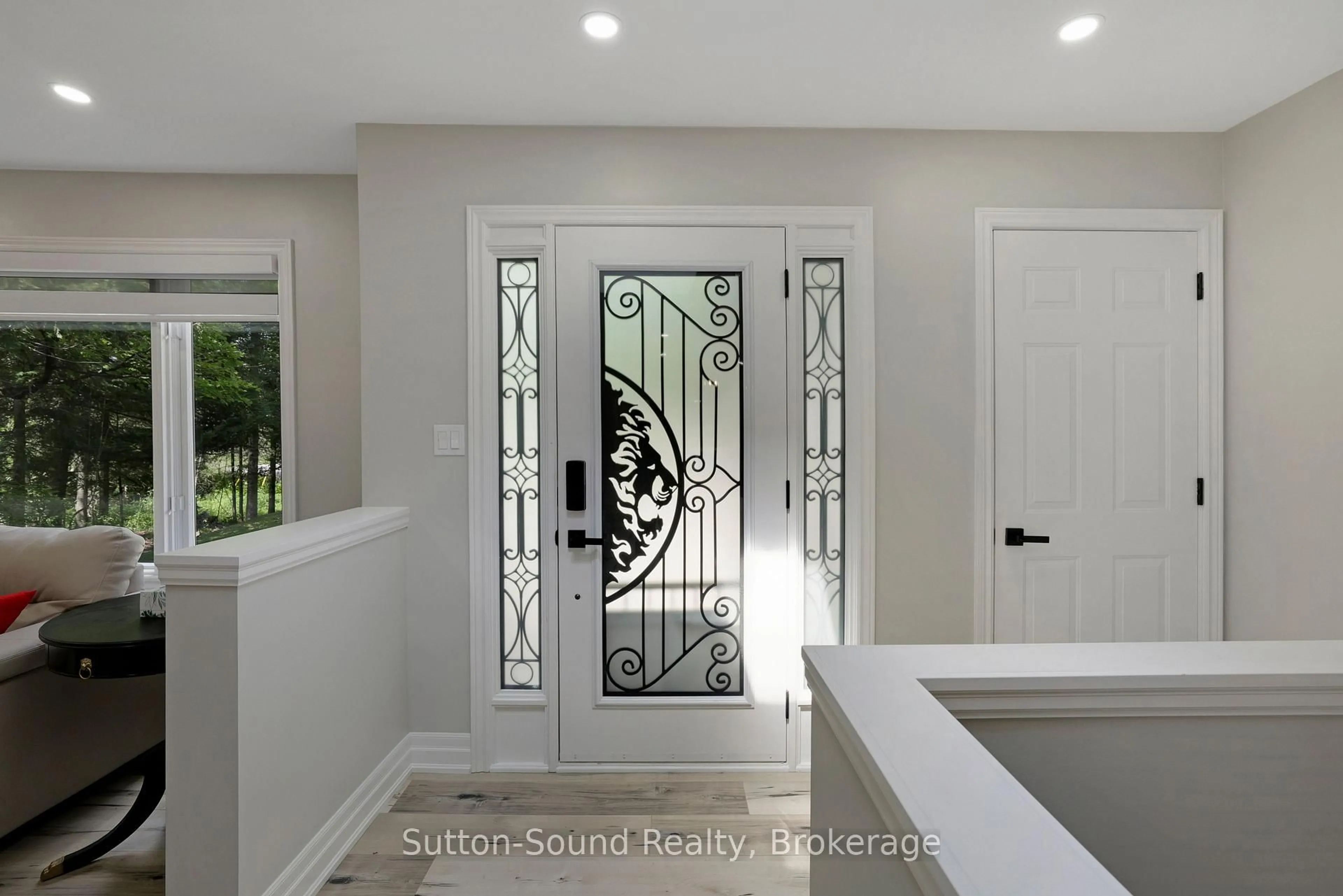 Indoor entryway for 222404 Derby-Keppel Townline, Georgian Bluffs Ontario N4K 5N7