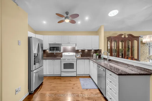 73 Morton Ave #10, Brantford 3
