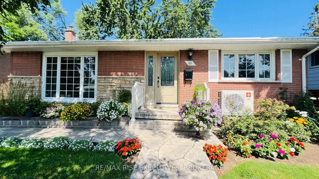 61 Conacher Dr, Kingston