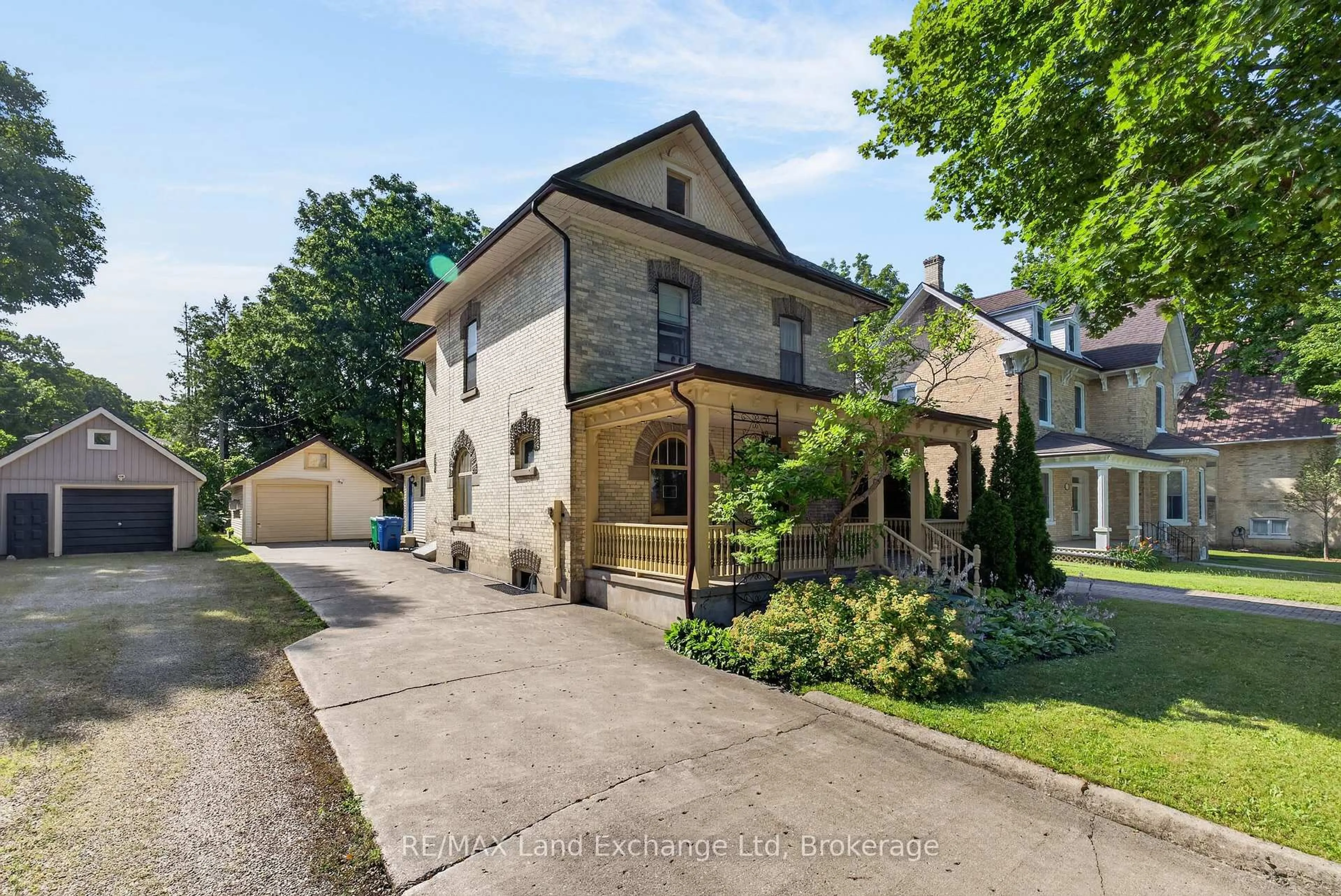 A pic from outside/outdoor area/front of a property/back of a property/a pic from drone, street for 255 Centre St, North Huron Ontario N0G 2W0