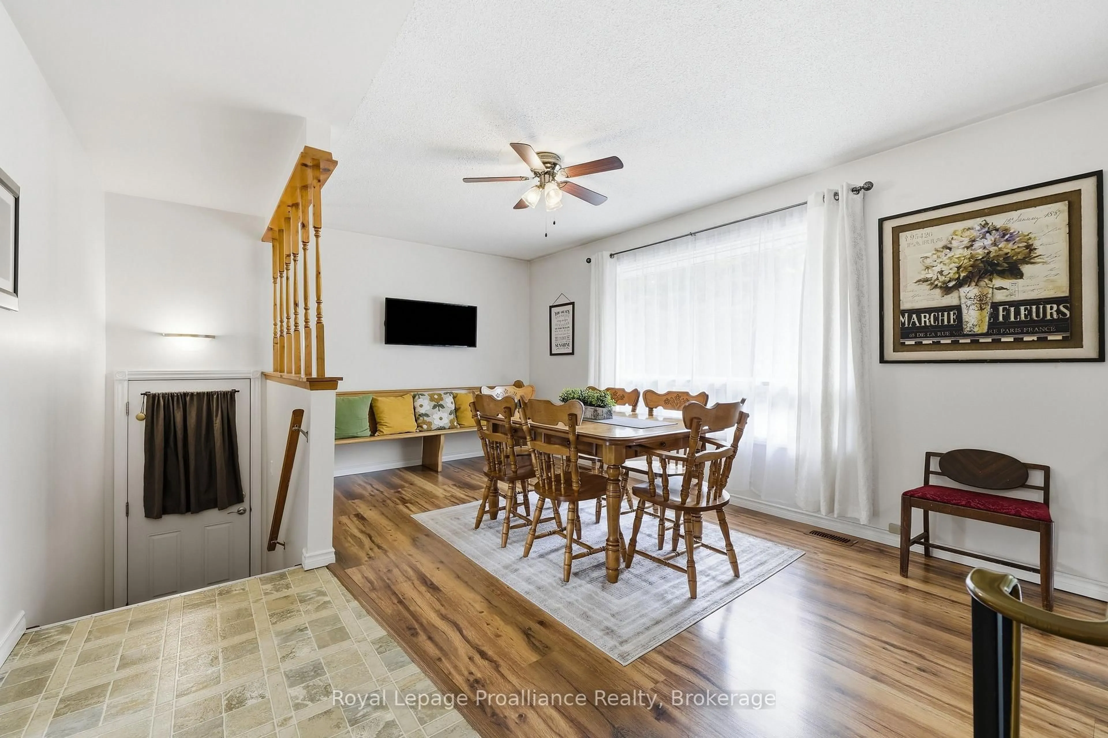 Dining room, wood/laminate floor for 384 Carson Rd, Thomasburg Ontario K0K 3H0