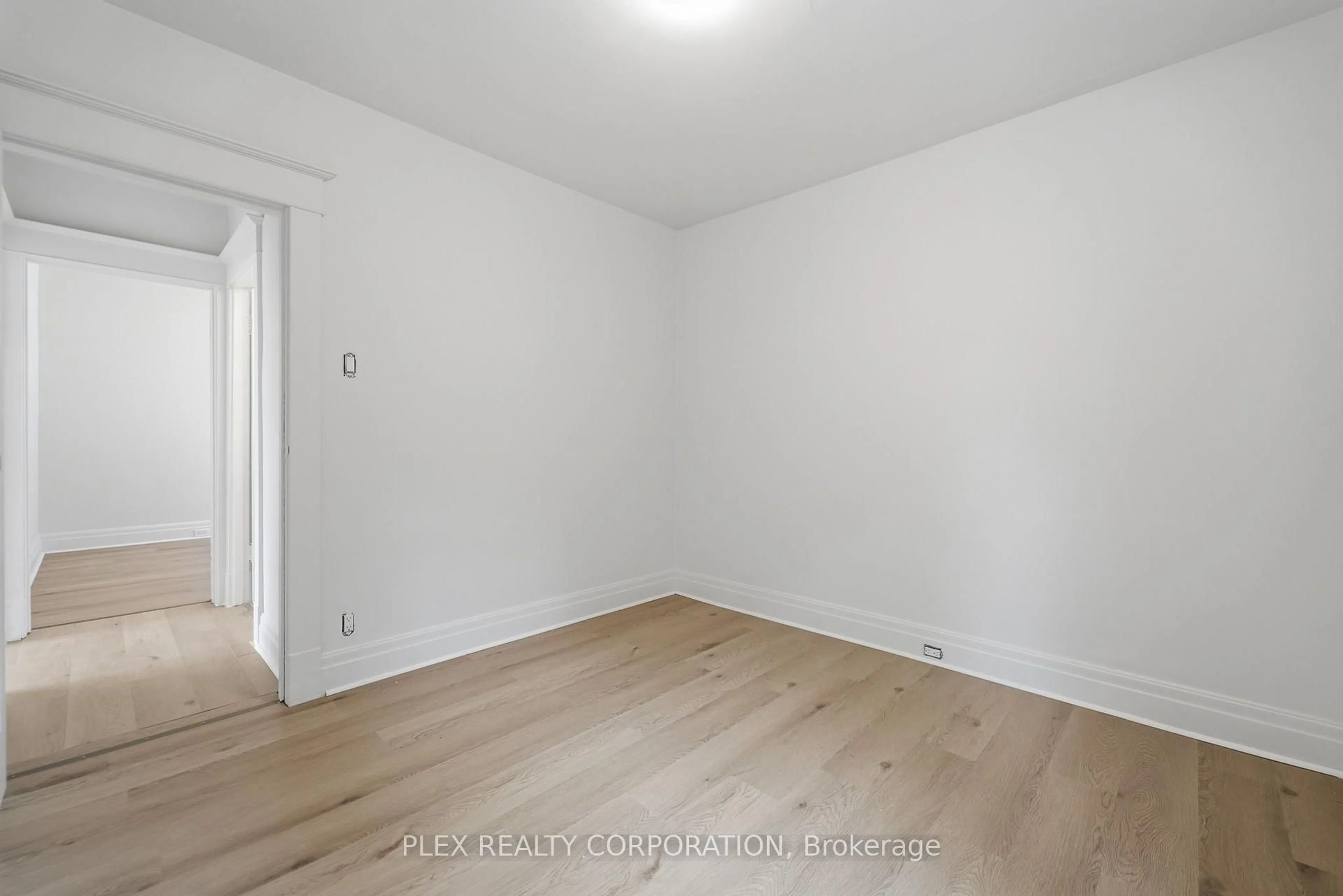 A pic of a room for 102 Beech St, St. Catharines Ontario L2R 2B9