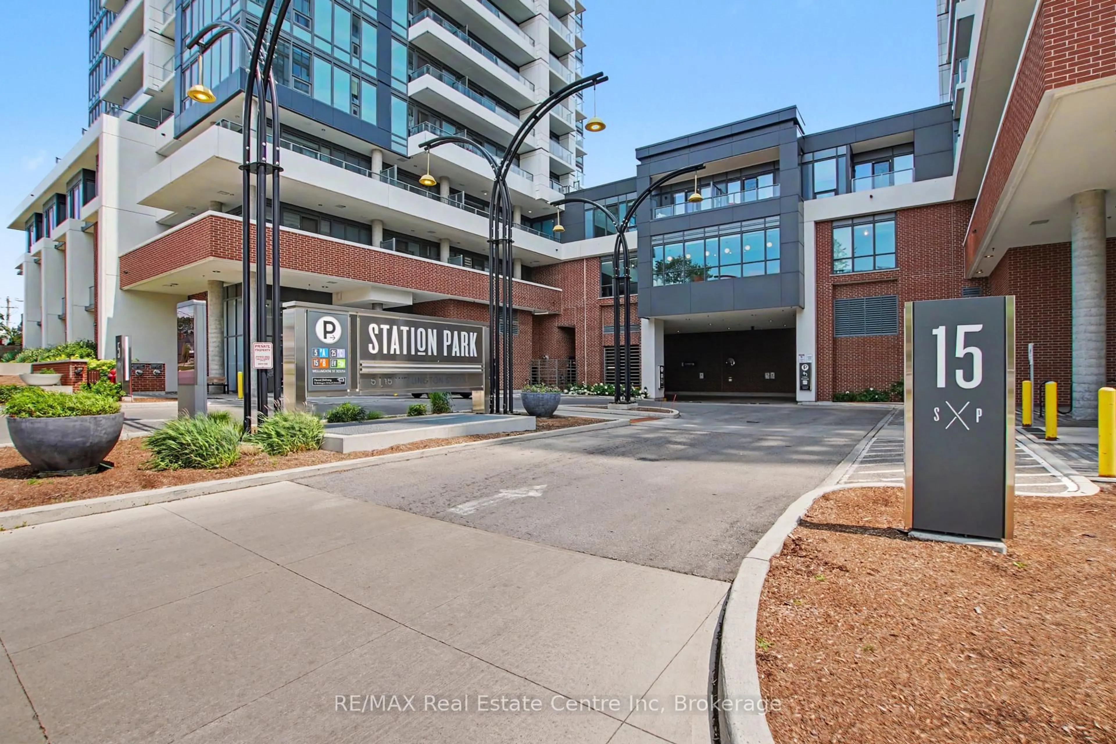 Unknown for 15 Wellington St #2214, Kitchener Ontario N2G 0E4