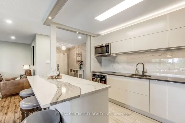 549 Ridout St #302, London East 3