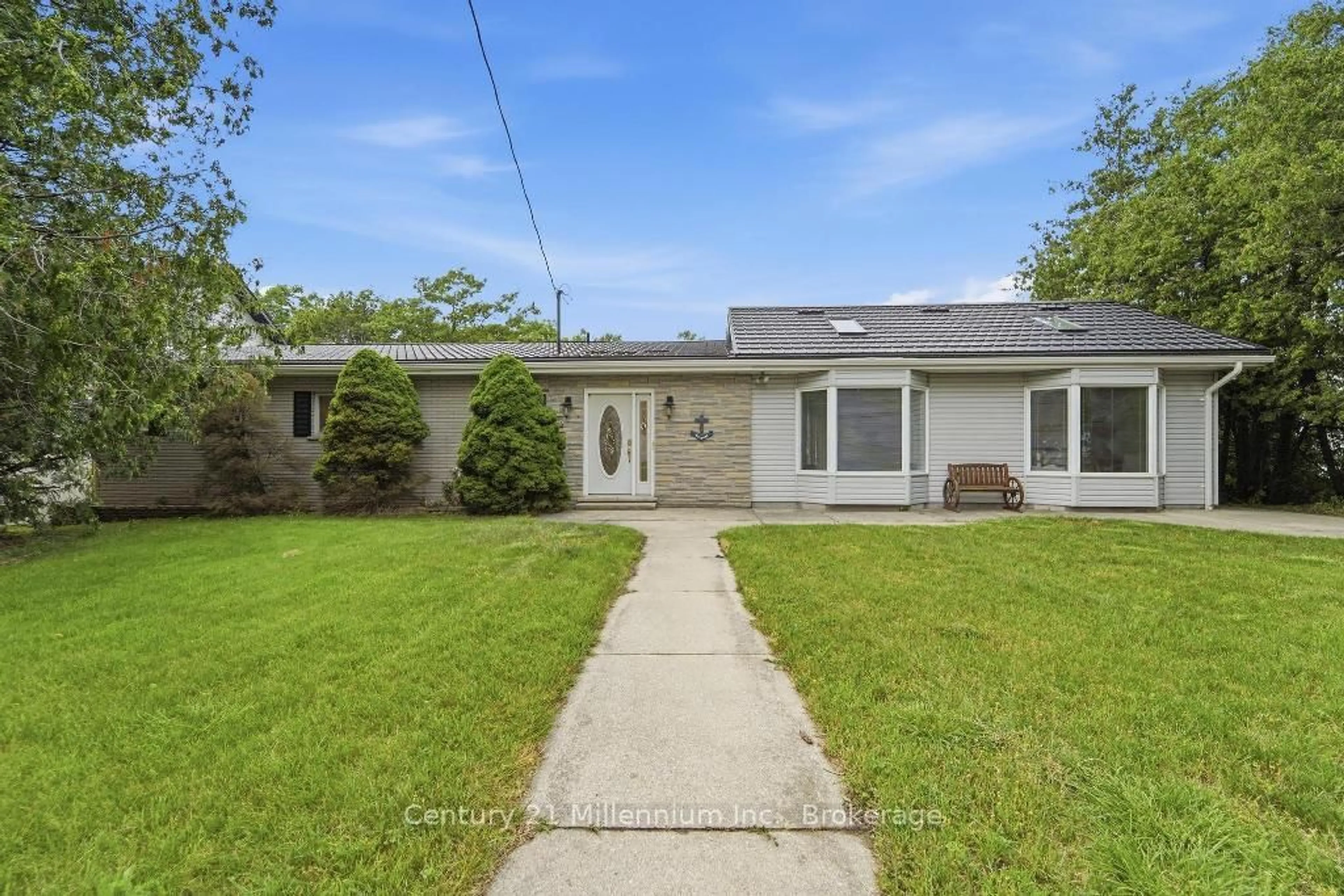 A pic from outside/outdoor area/front of a property/back of a property/a pic from drone, street for 134 Bell Dr, Huron-Kinloss Ontario N2Z 0B3