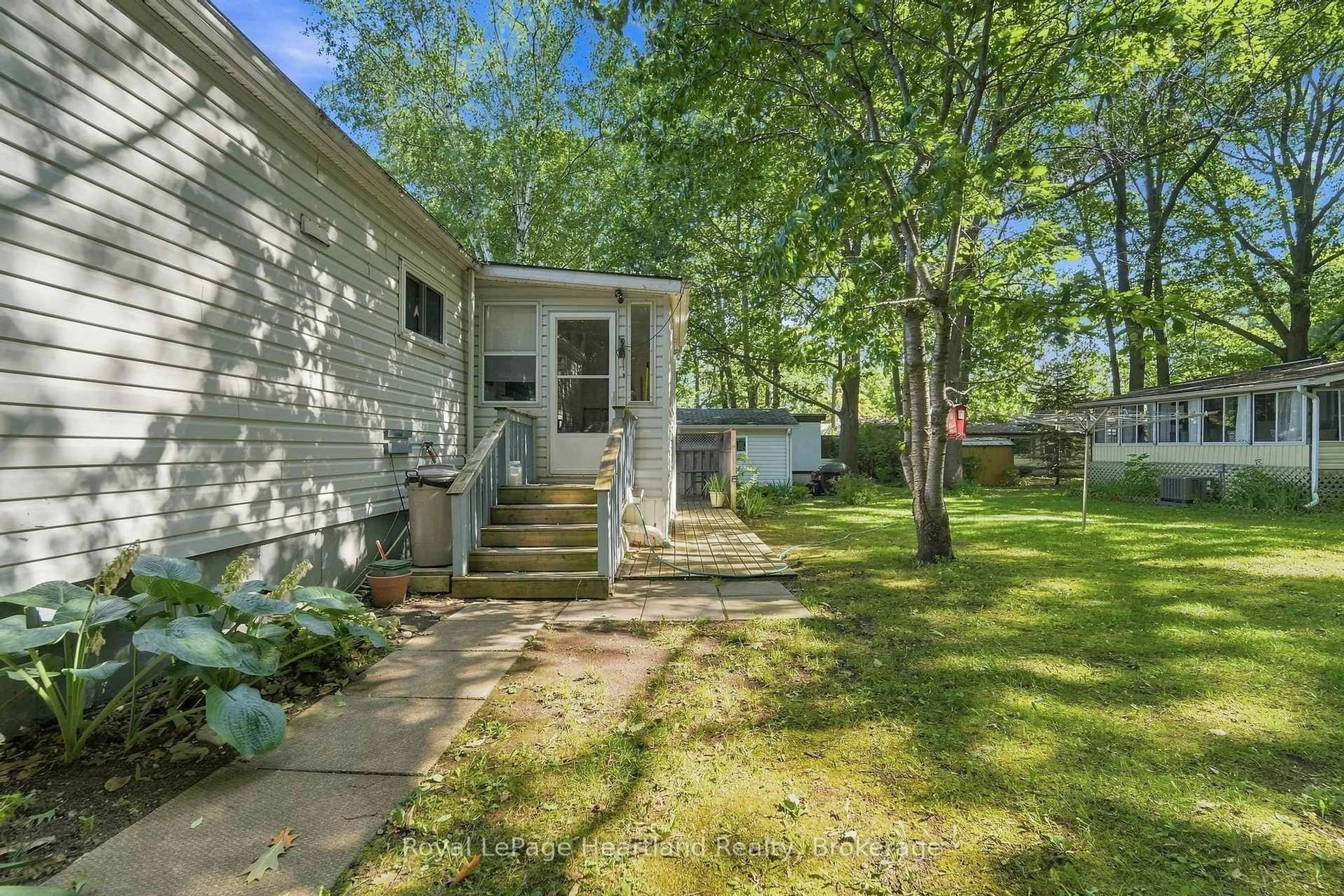 Unknown for 16 Huron Lane, Ashfield-Colborne-Wawanosh Ontario N7A 3Y2