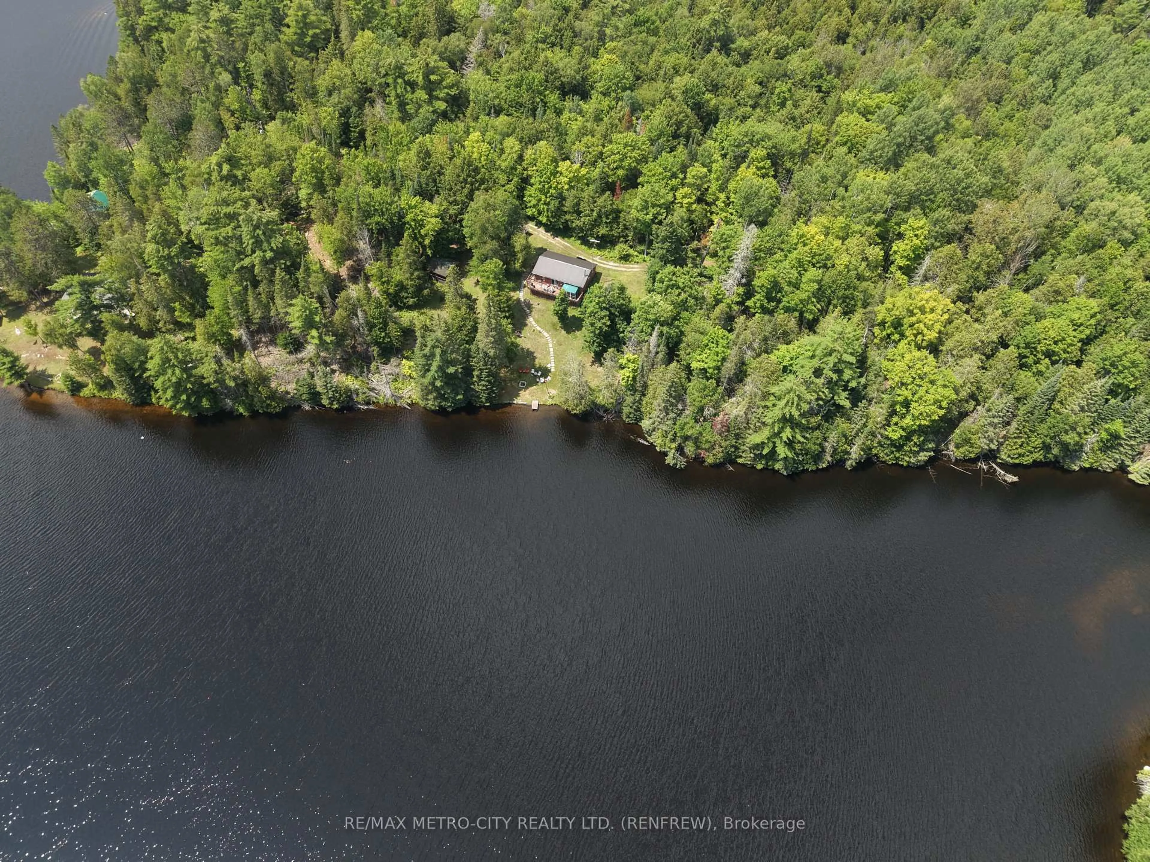 A pic from outside/outdoor area/front of a property/back of a property/a pic from drone, water/lake/river/ocean view for 2667 HANDFORD Lane, Griffith Ontario K0J 2R0