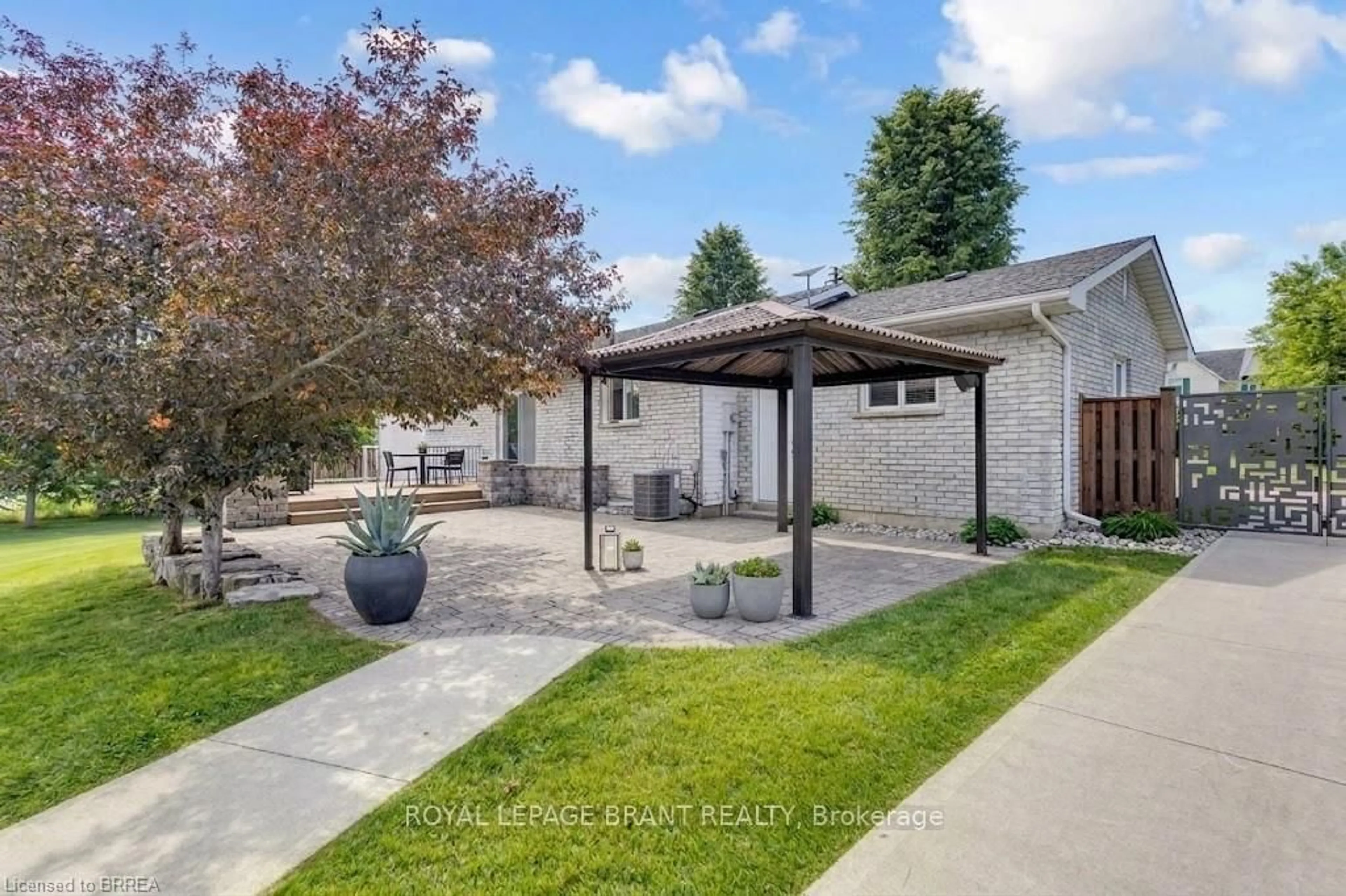Patio, street for 16 Sixth Concession Rd, Brant Ontario N3R 0B8