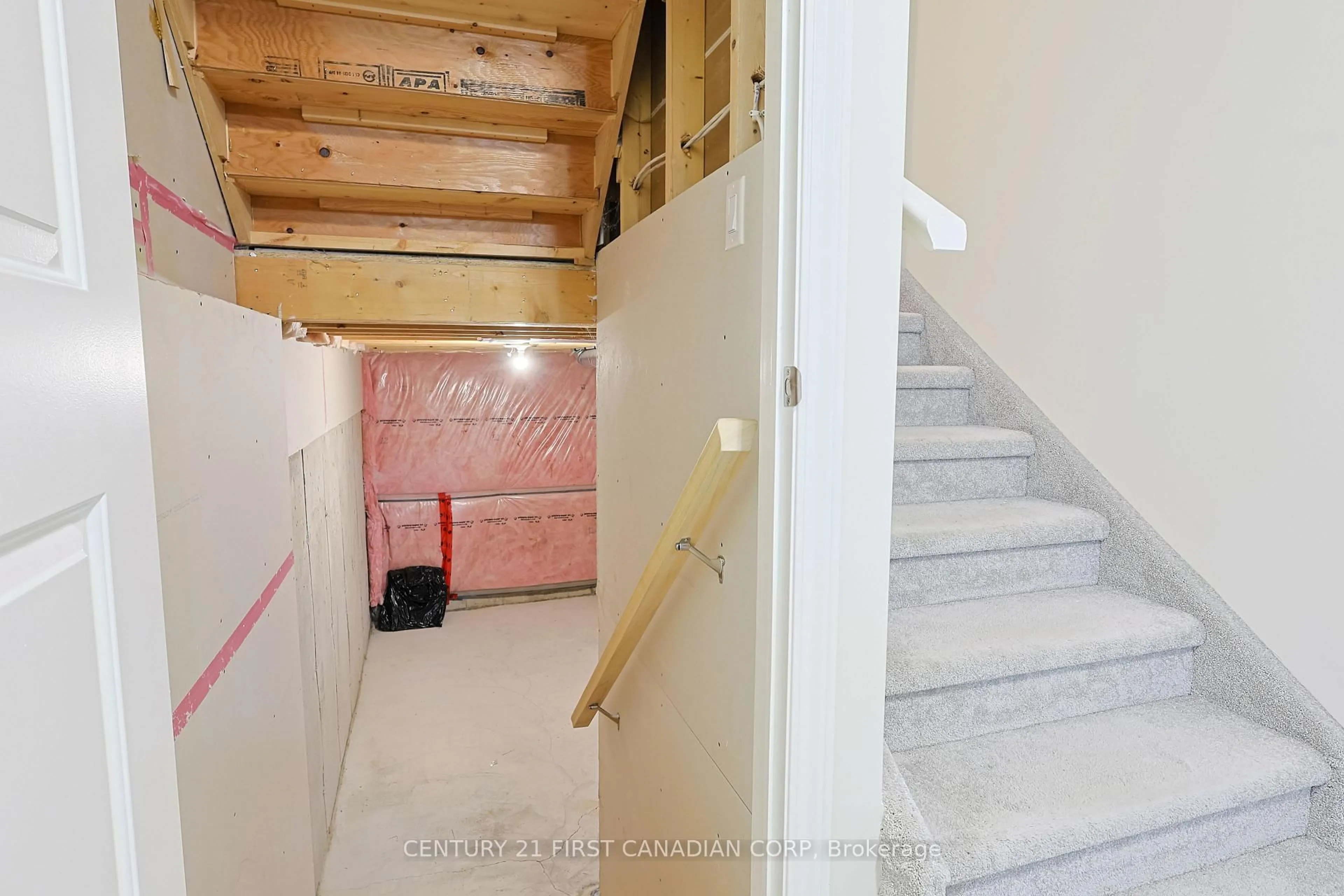 Stairs for 2235 Blackwater Rd #6, London North Ontario N5X 0L8