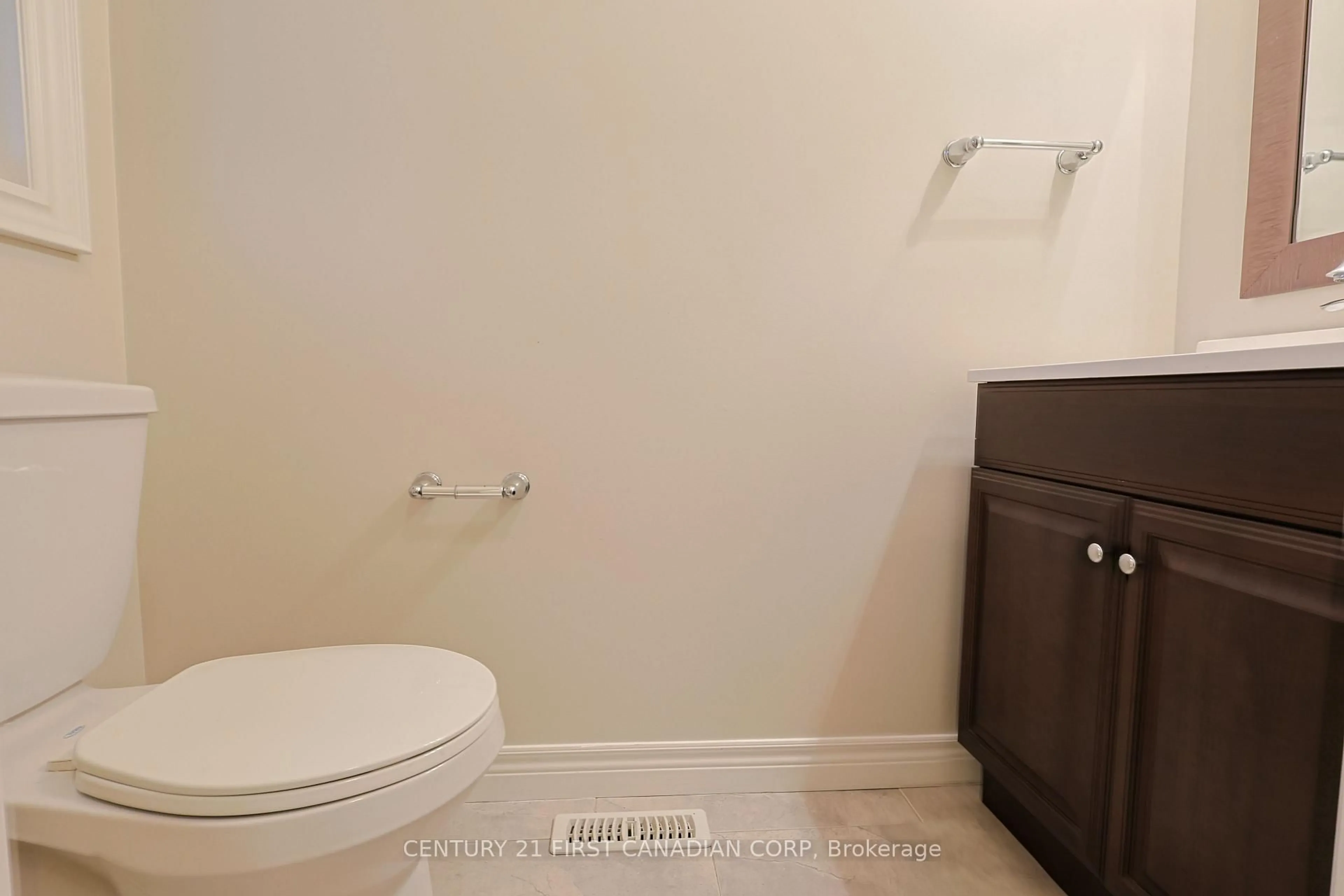 A pic of a room for 2235 Blackwater Rd #6, London North Ontario N5X 0L8