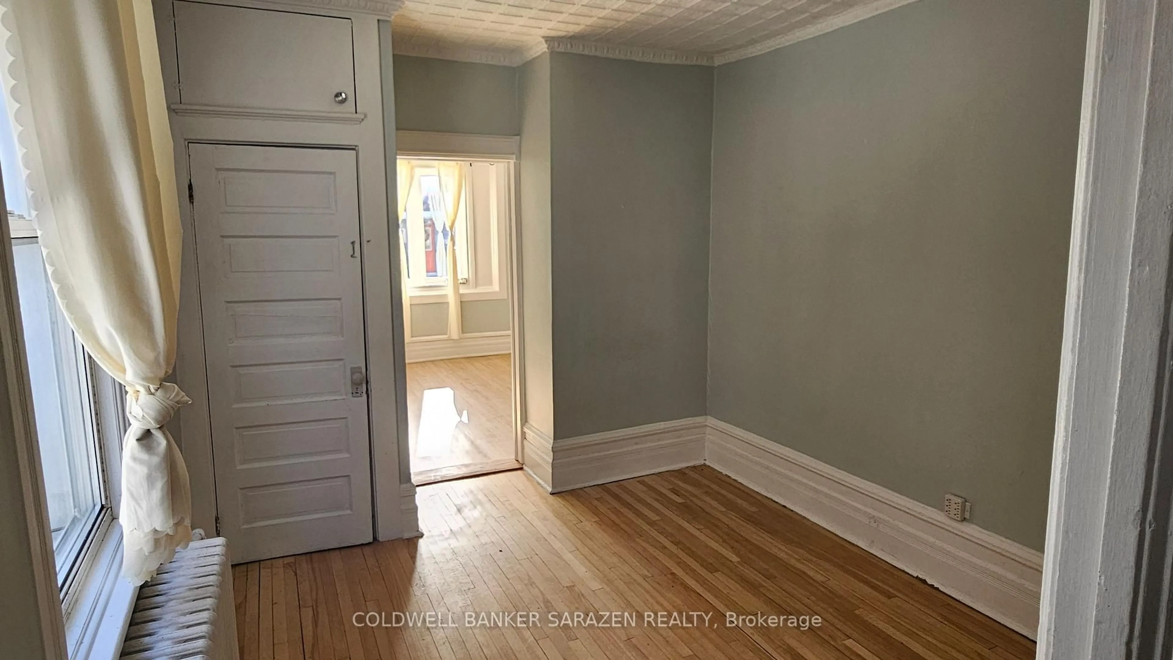 A pic of a room for 263 St Andrew St, Ottawa Ontario K1N 5G8