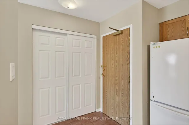 1099 Clonsilla Ave Bldg C #310, Peterborough 5