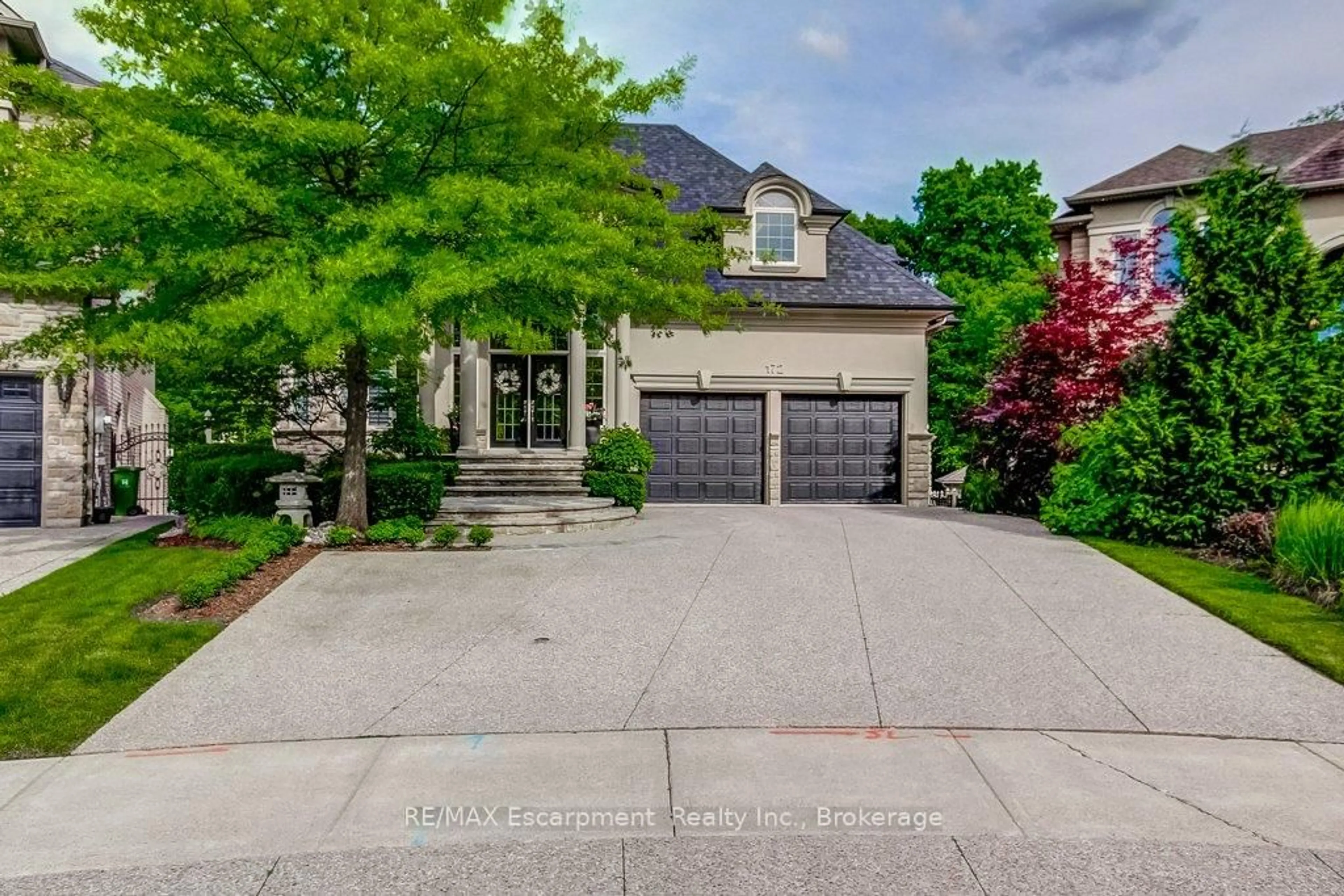 Home with brick exterior material, street for 172 Diiorio Circ, Hamilton Ontario L9K 1T3