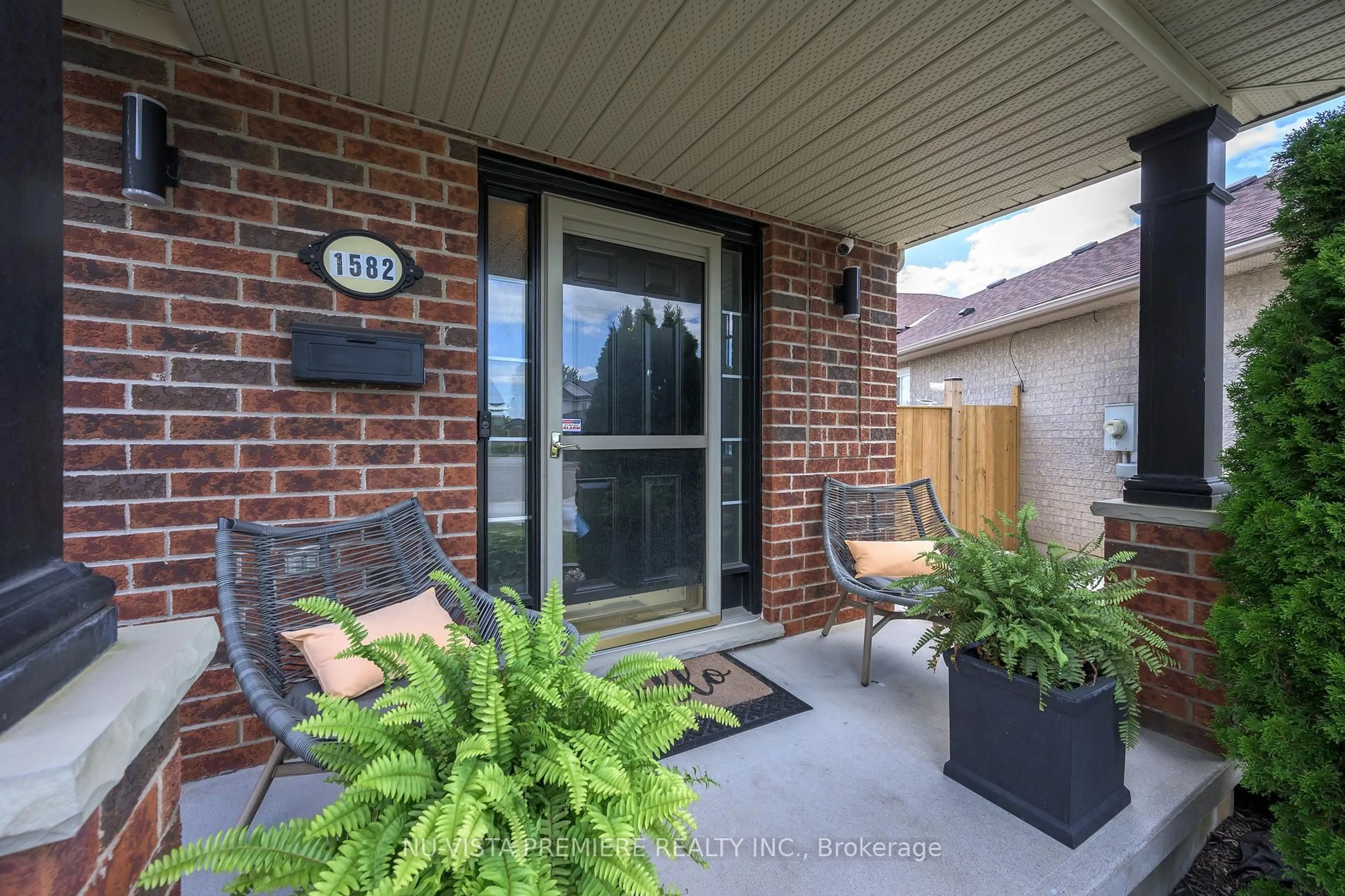 Unknown for 1582 Chelton Pl, London South Ontario N6M 1M2