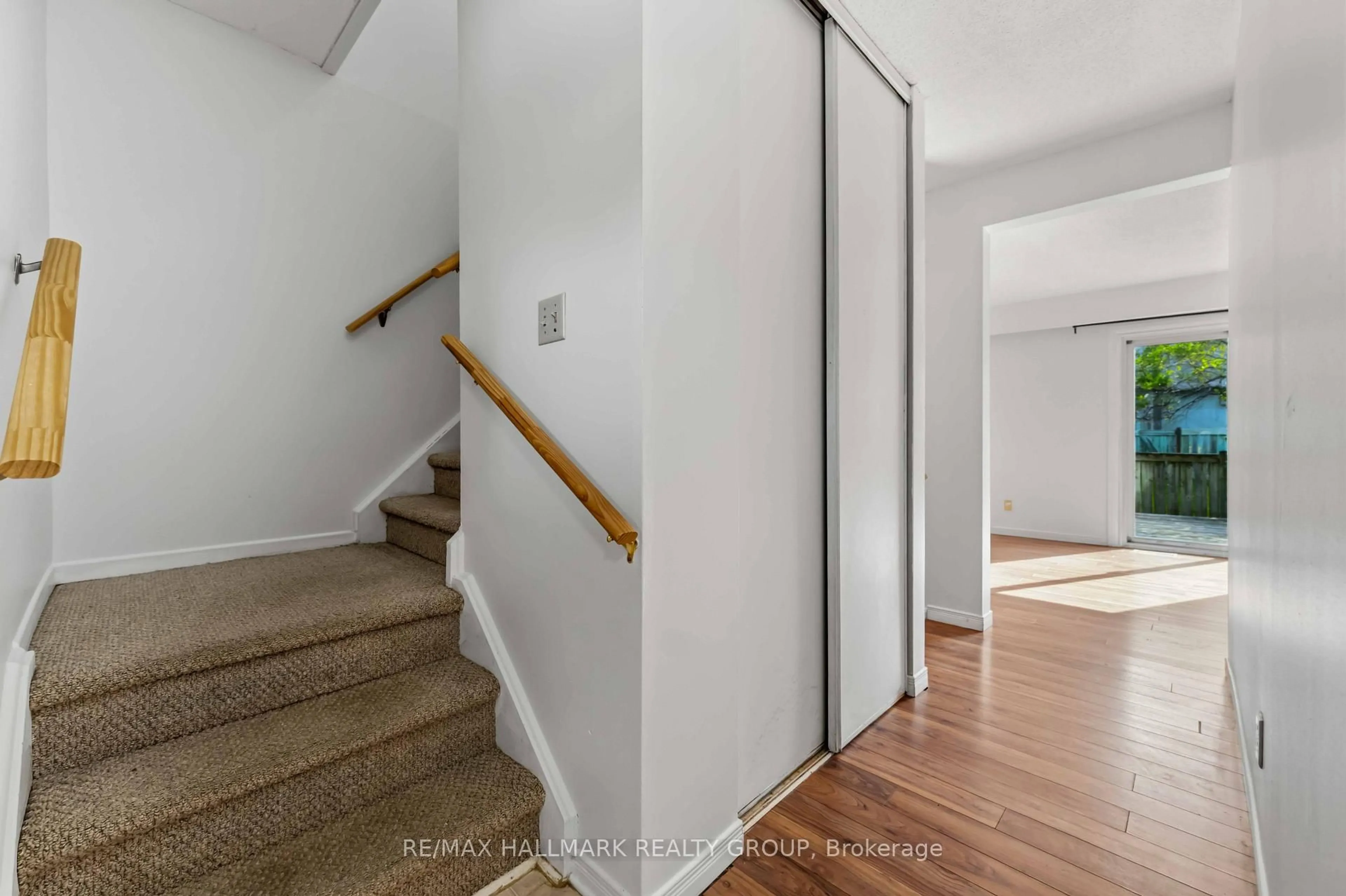 Unknown for 193 Pickford Dr, Ottawa Ontario K2L 2C5