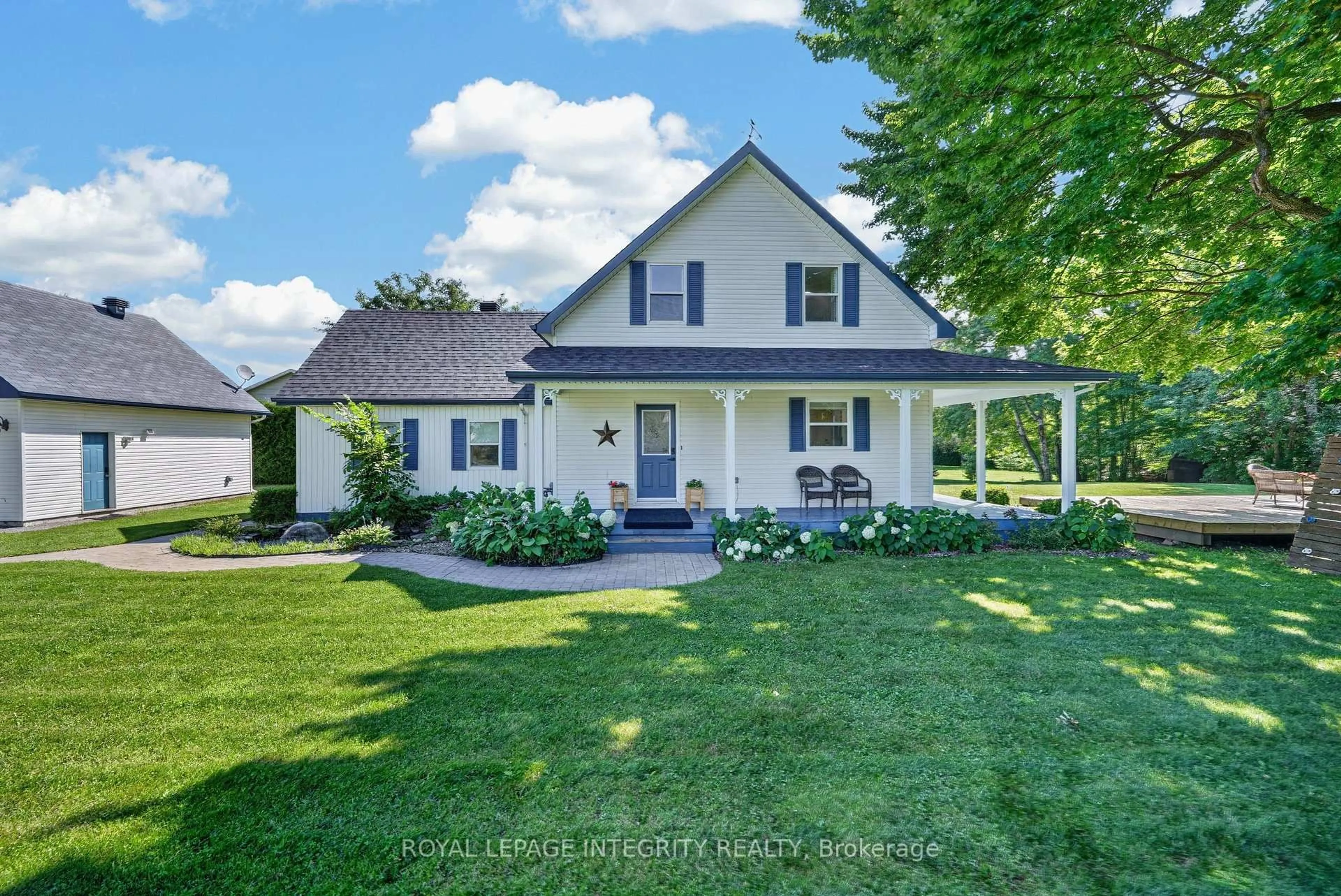 Home with vinyl exterior material, street for 1954 Farisita Dr, Vars Ontario K0A 3H0
