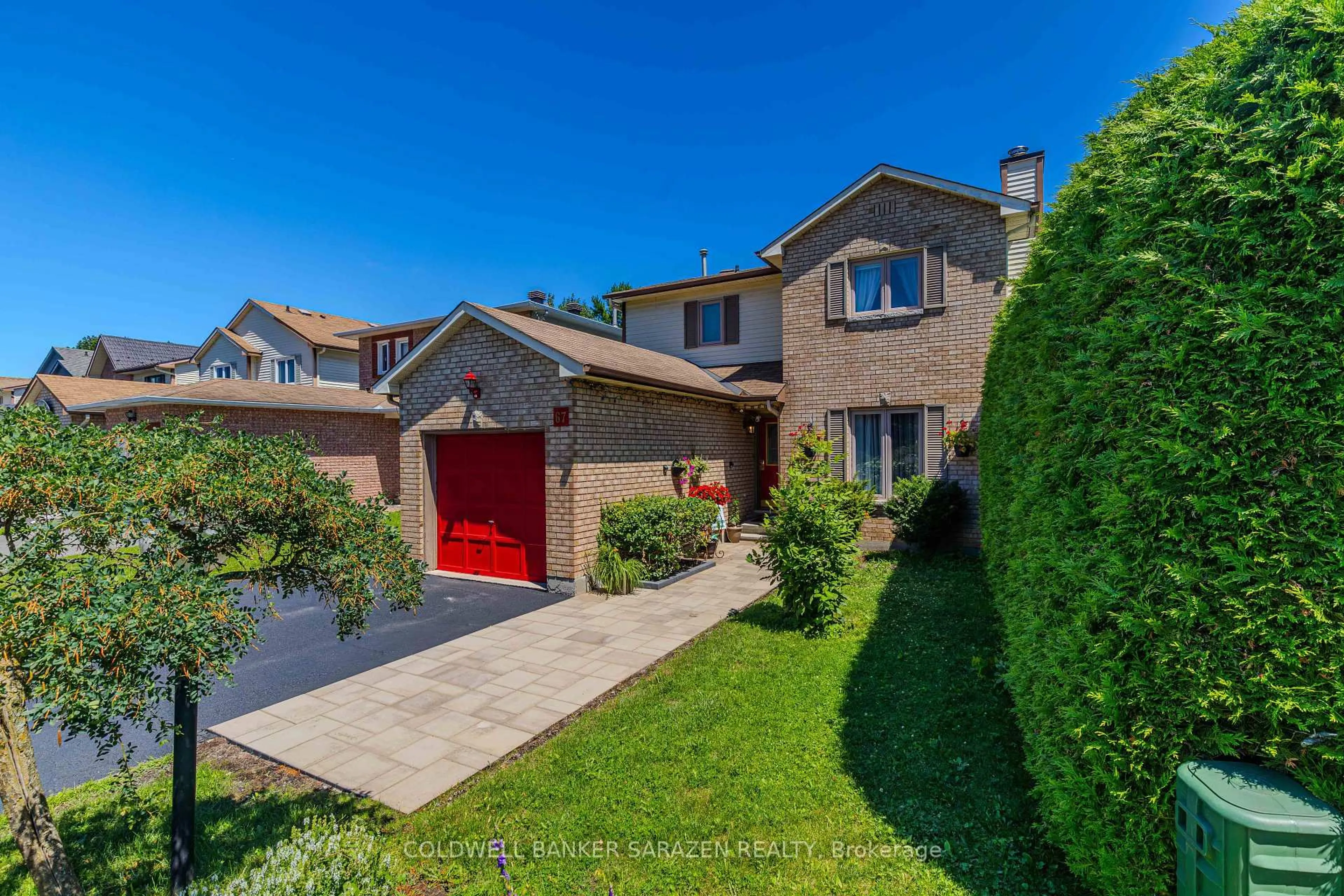 A pic from outside/outdoor area/front of a property/back of a property/a pic from drone, street for 67 Victor St, Stittsville Ontario K2S 1H8