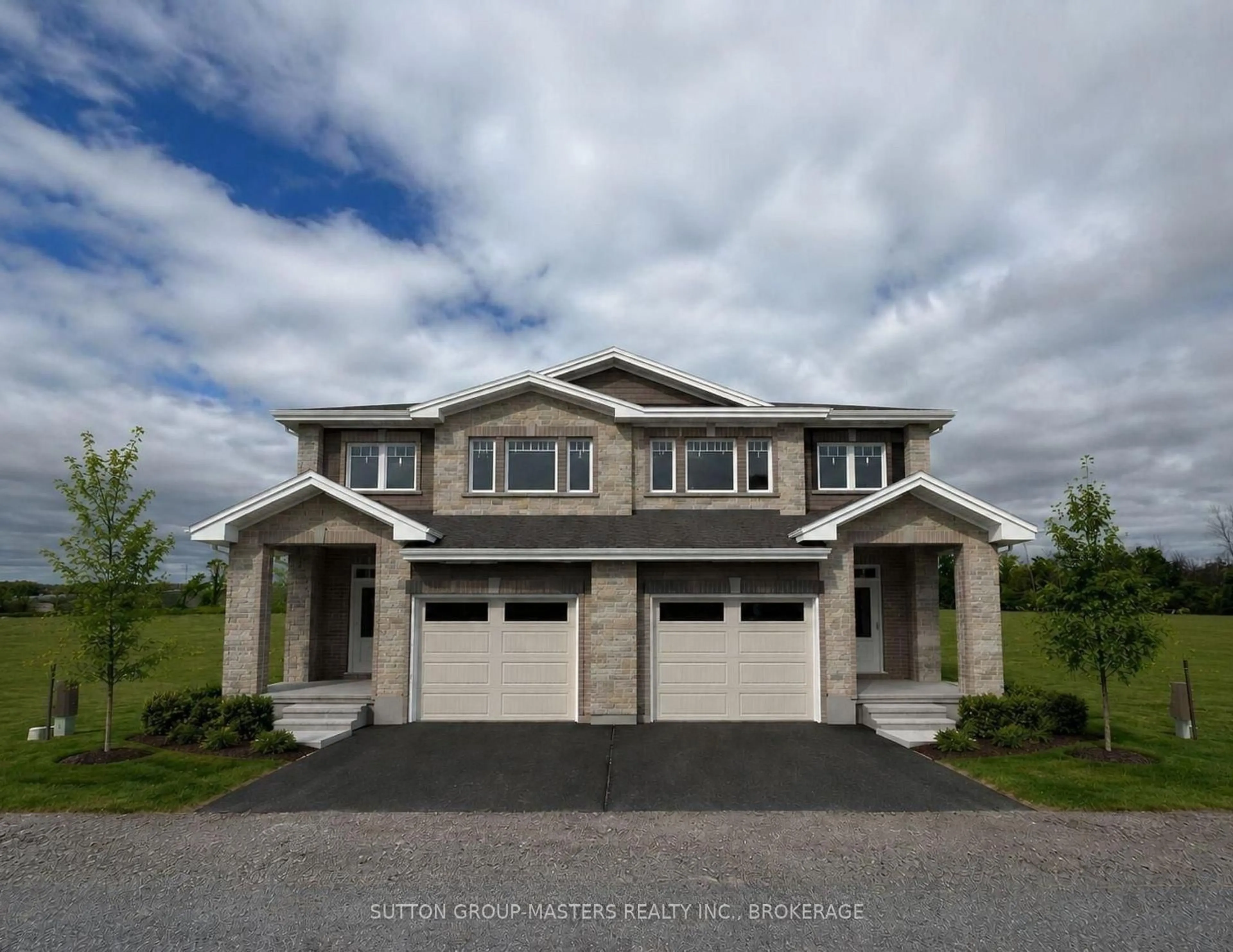 Home with vinyl exterior material, unknown for 340 Pratt Dr, Loyalist Ontario K7N 0E9