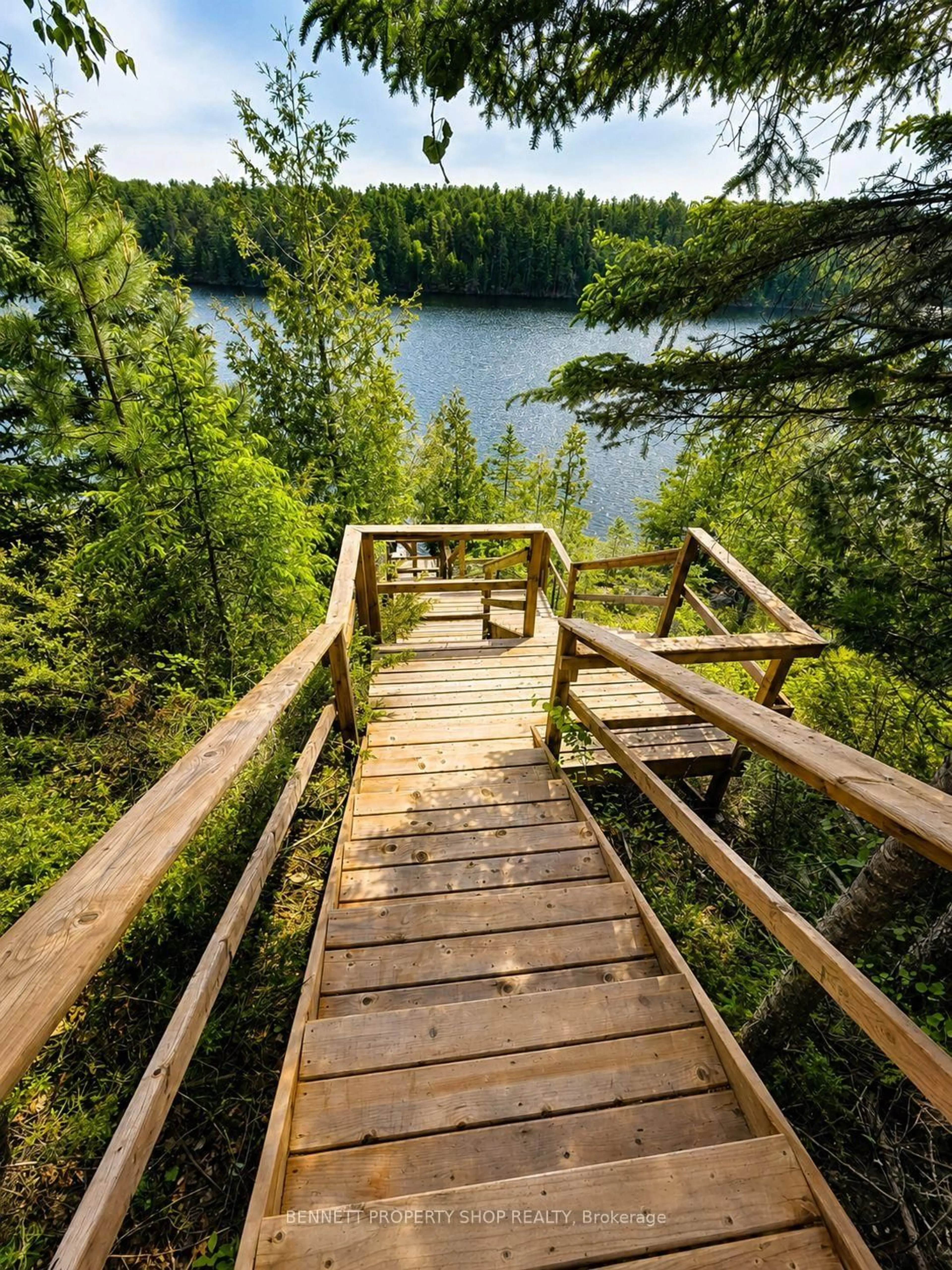 Stairs for 515 Graphite Bay Rd, Calabogie Ontario K0J 1H0