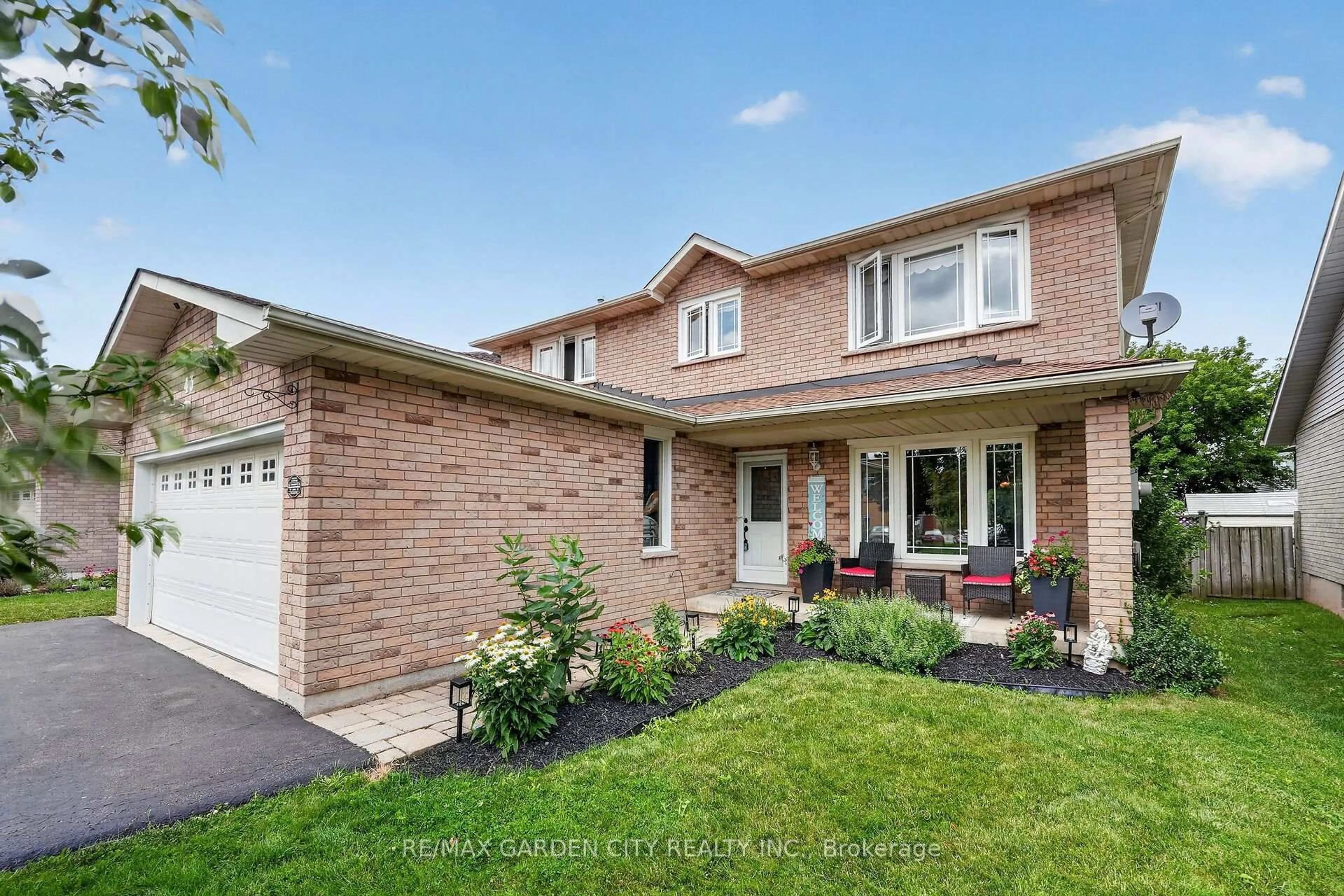 Home with brick exterior material, street for 43 Bonaparte Way, Hamilton Ontario L9B 2E1