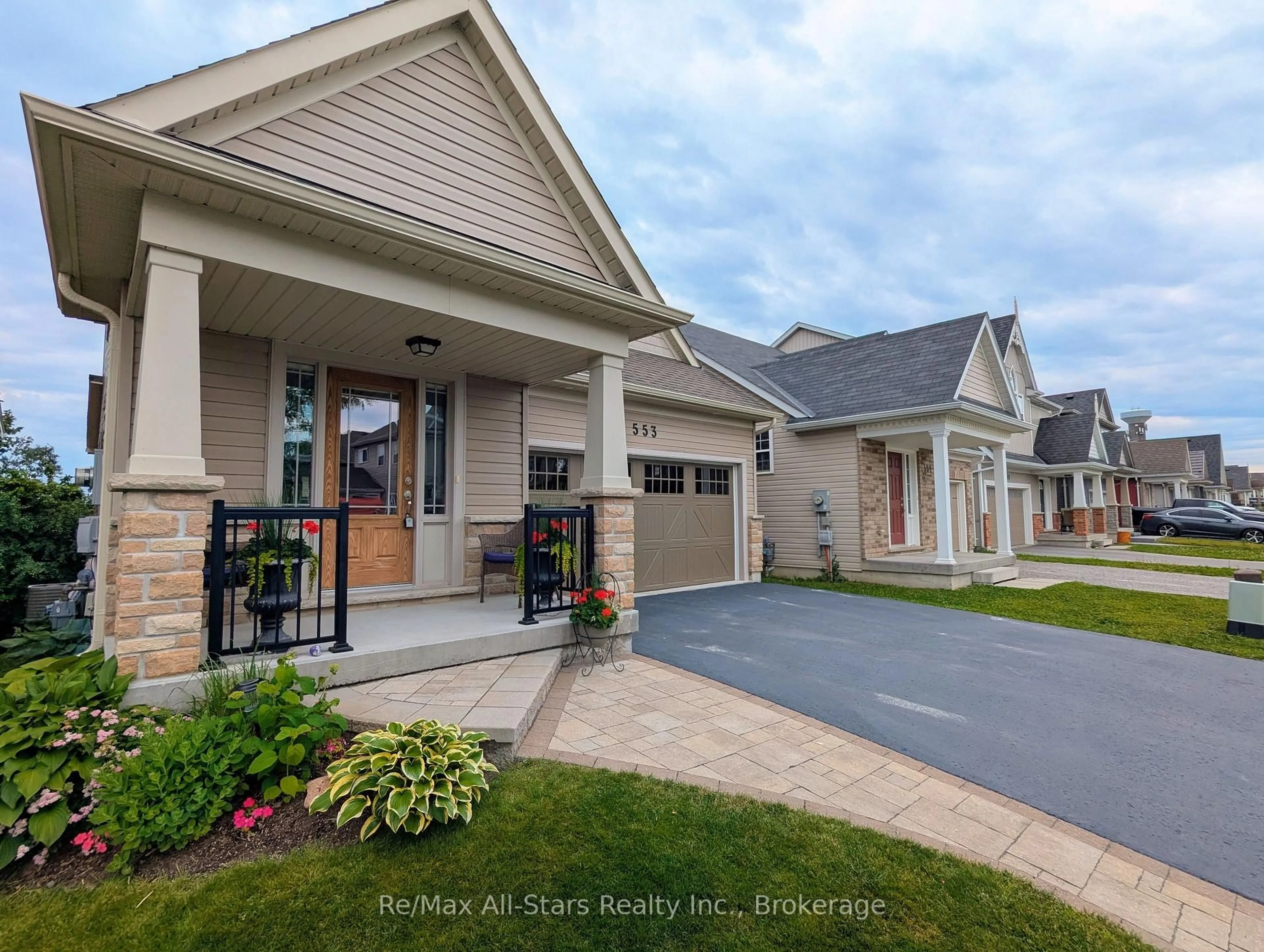 Unknown for 553 Grange Way, Peterborough Ontario K9H 7M9