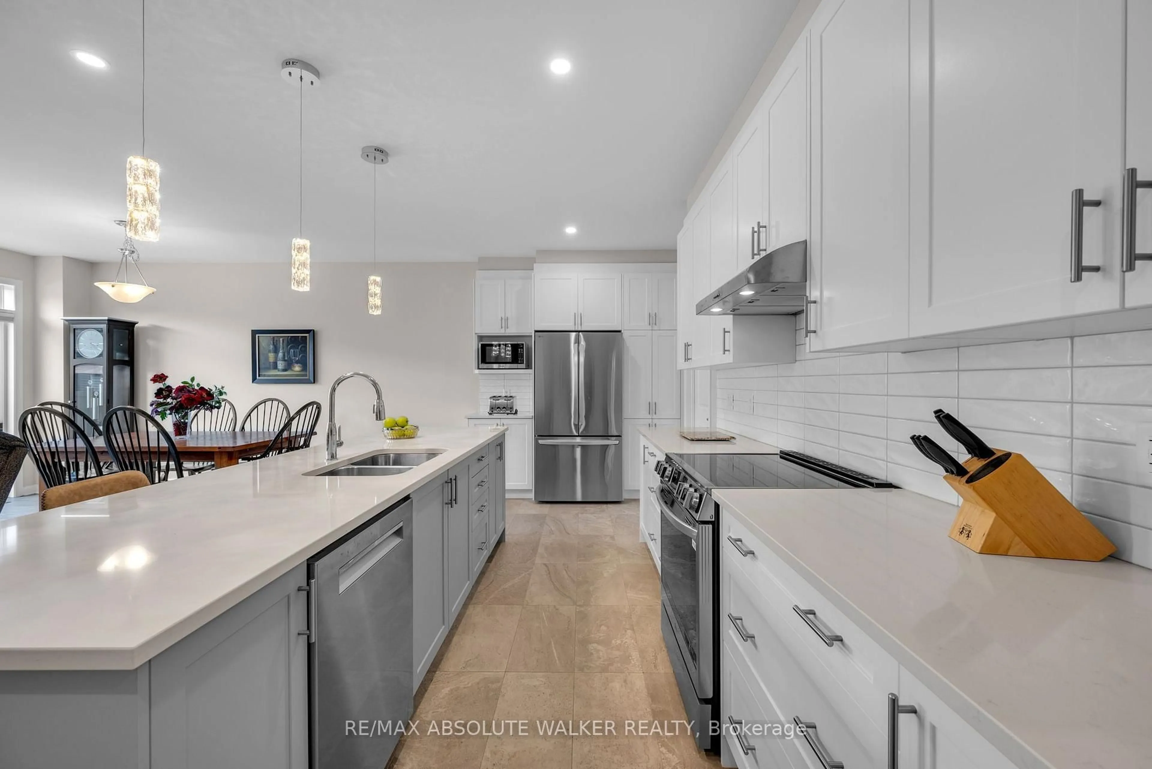 Open concept kitchen, ceramic/tile floor for 860 Companion Cres, Manotick Ontario K4M 0Z2