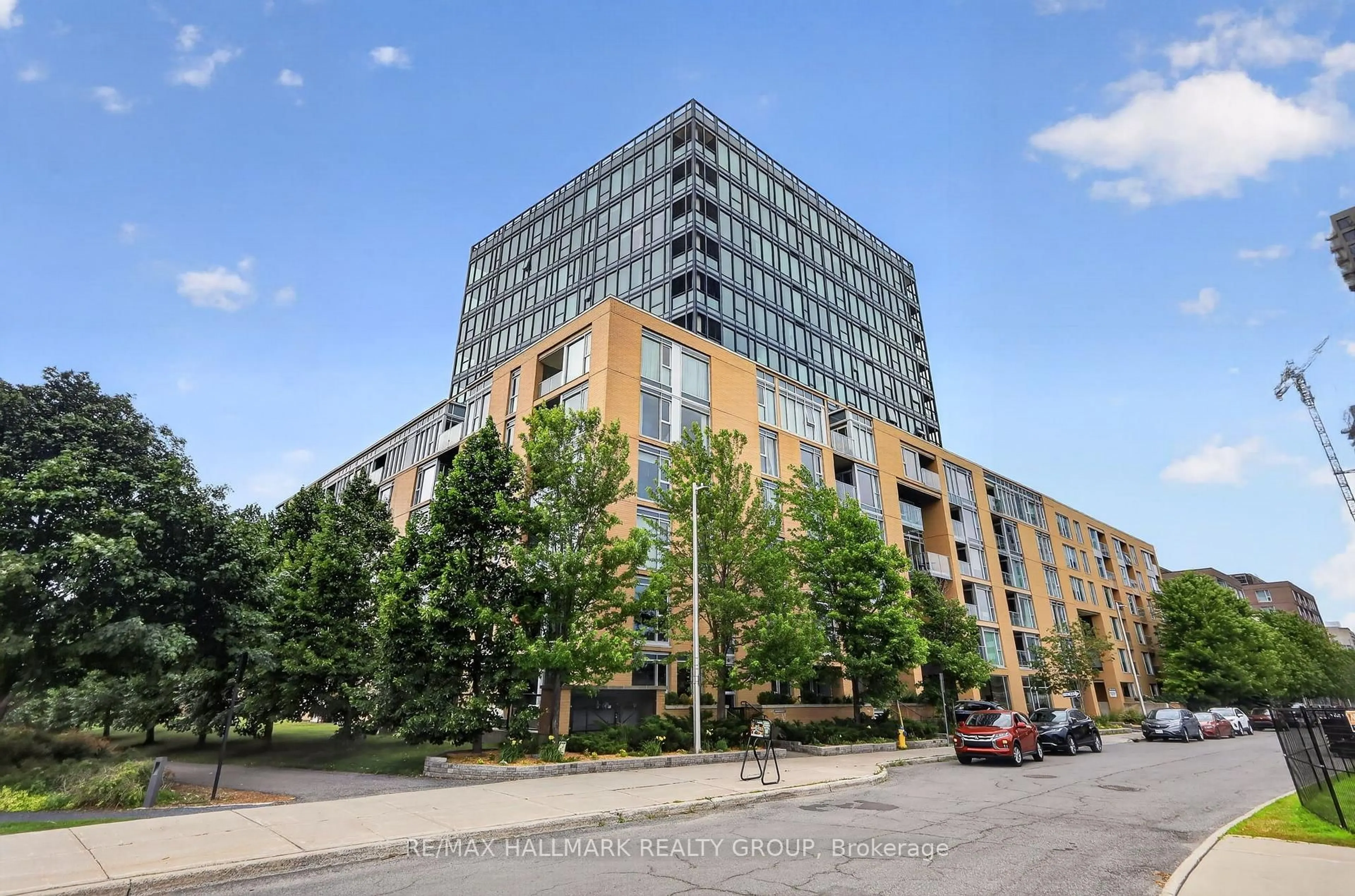 A pic from outside/outdoor area/front of a property/back of a property/a pic from drone, building for 250 Lett St #205, Ottawa Ontario K1R 0A8