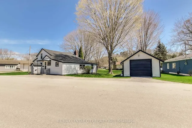 358 Warren St, Central Elgin 2