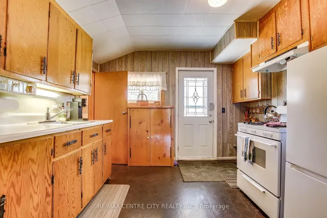 358 Warren St, Central Elgin 4