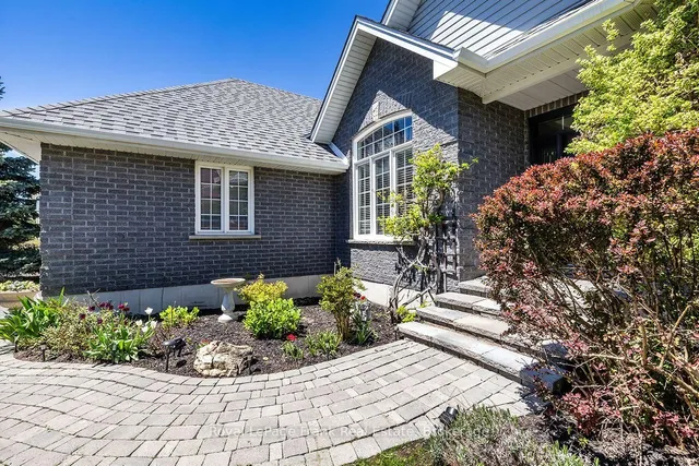 36 Lori Blvd, Kawartha Lakes 3