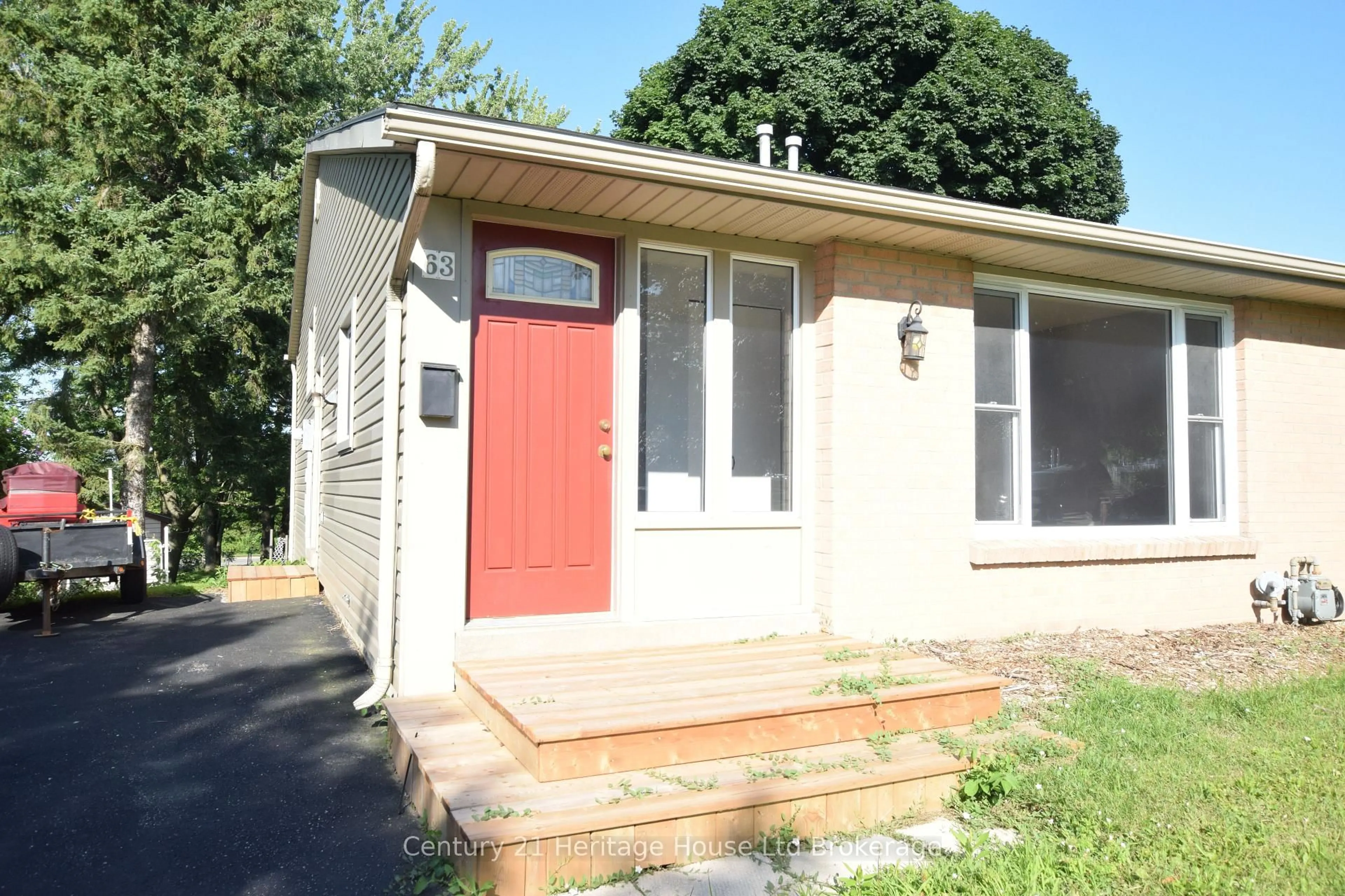 Unknown for 63 Tennyson St, Woodstock Ontario N4S 8B3