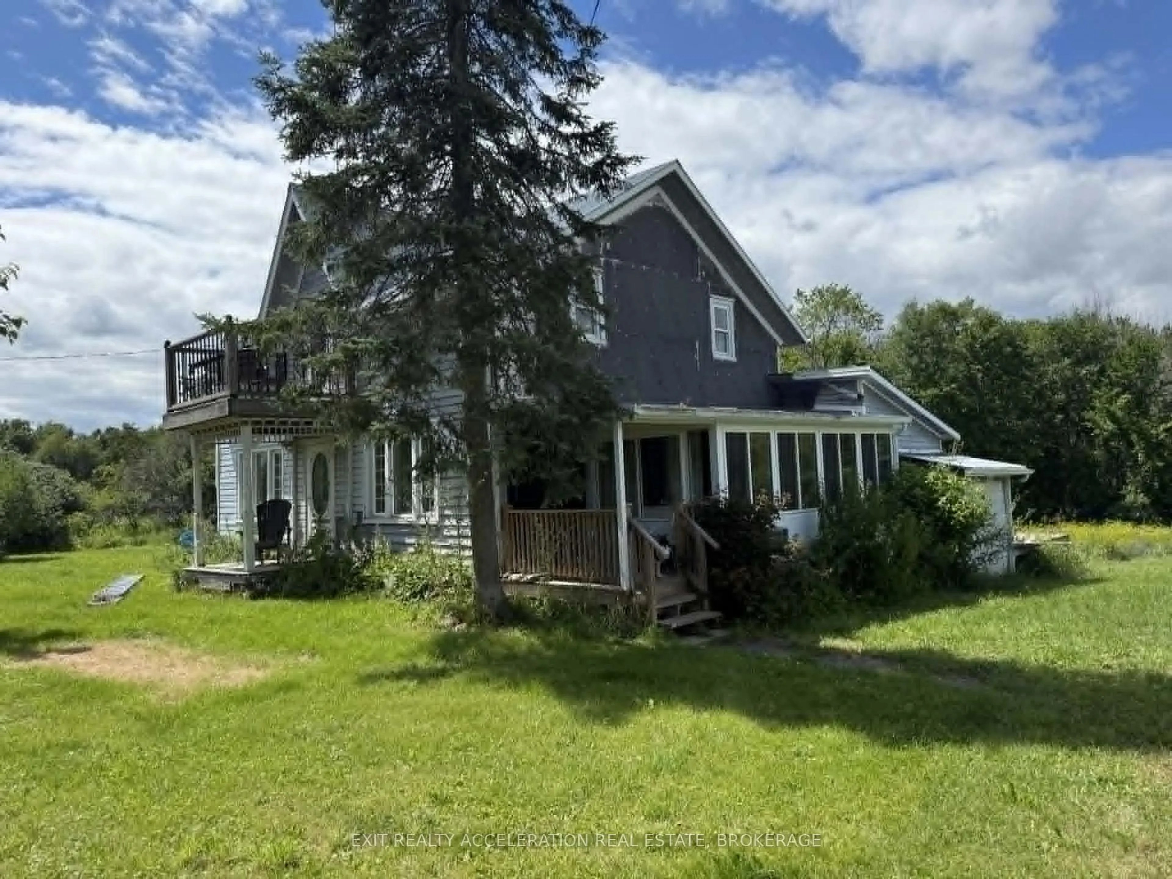 A pic from outside/outdoor area/front of a property/back of a property/a pic from drone, unknown for 605 Moscow Rd, Yarker Ontario K0K 3N0