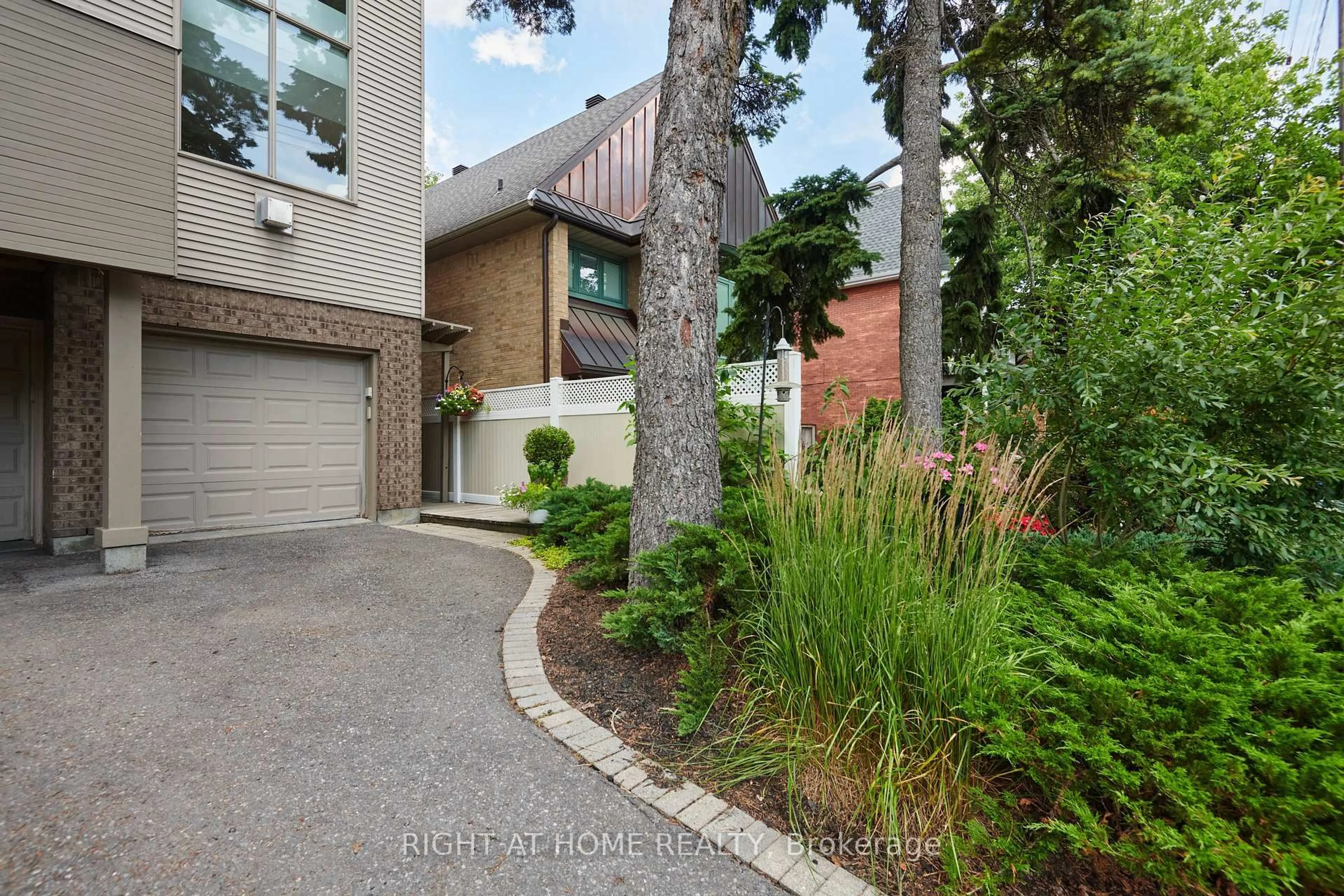 Home with brick exterior material, street for 239A Sunnyside Ave, Ottawa Ontario K1S 0R4