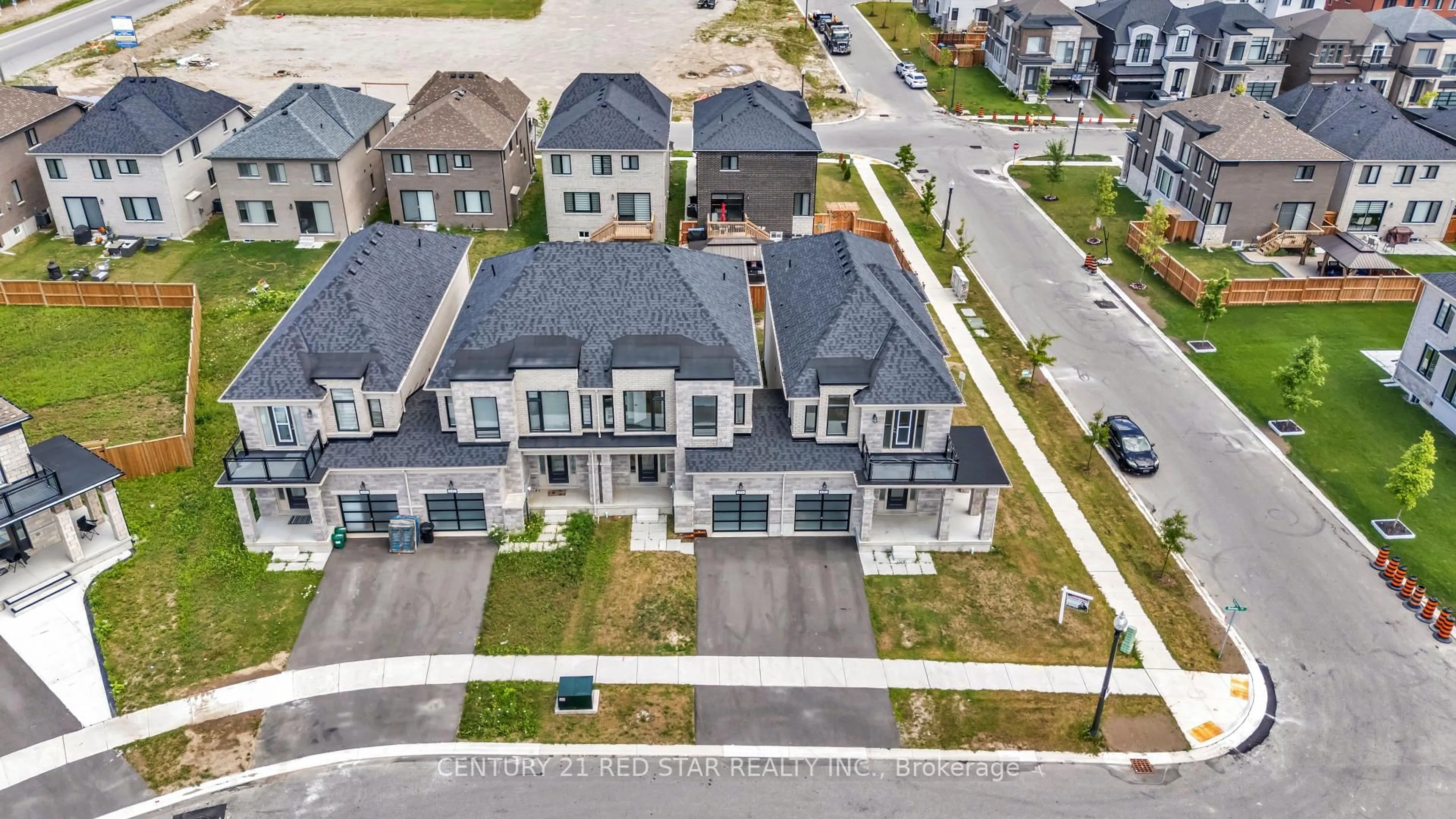 A pic from outside/outdoor area/front of a property/back of a property/a pic from drone, street for 844 Sobeski Ave, Woodstock Ontario N4T 0P2