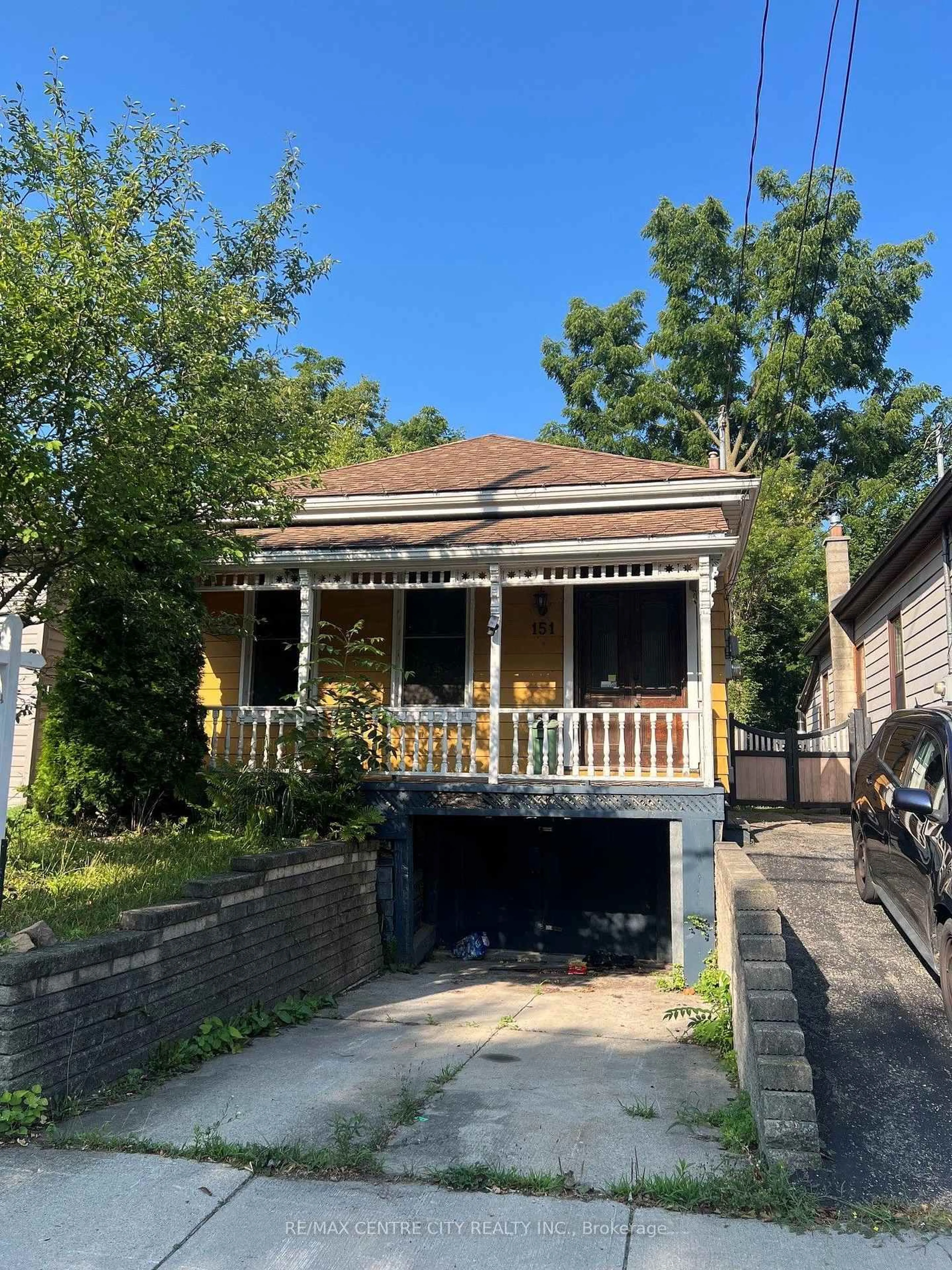 Unknown for 151 Clarence St, London East Ontario N6B 2J5