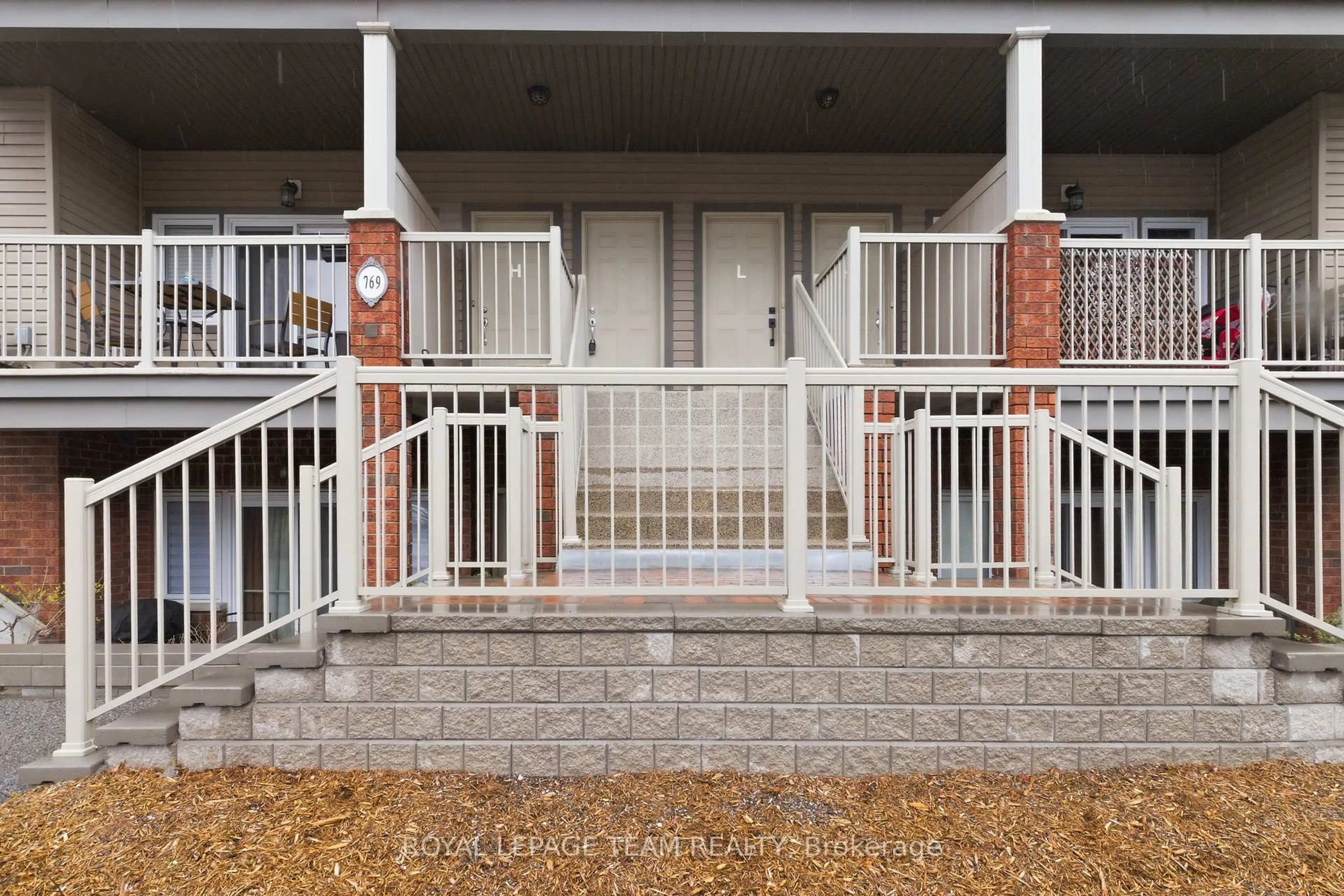Patio, unknown for 769 Cedar Creek Dr #I, Ottawa Ontario K1T 0B3