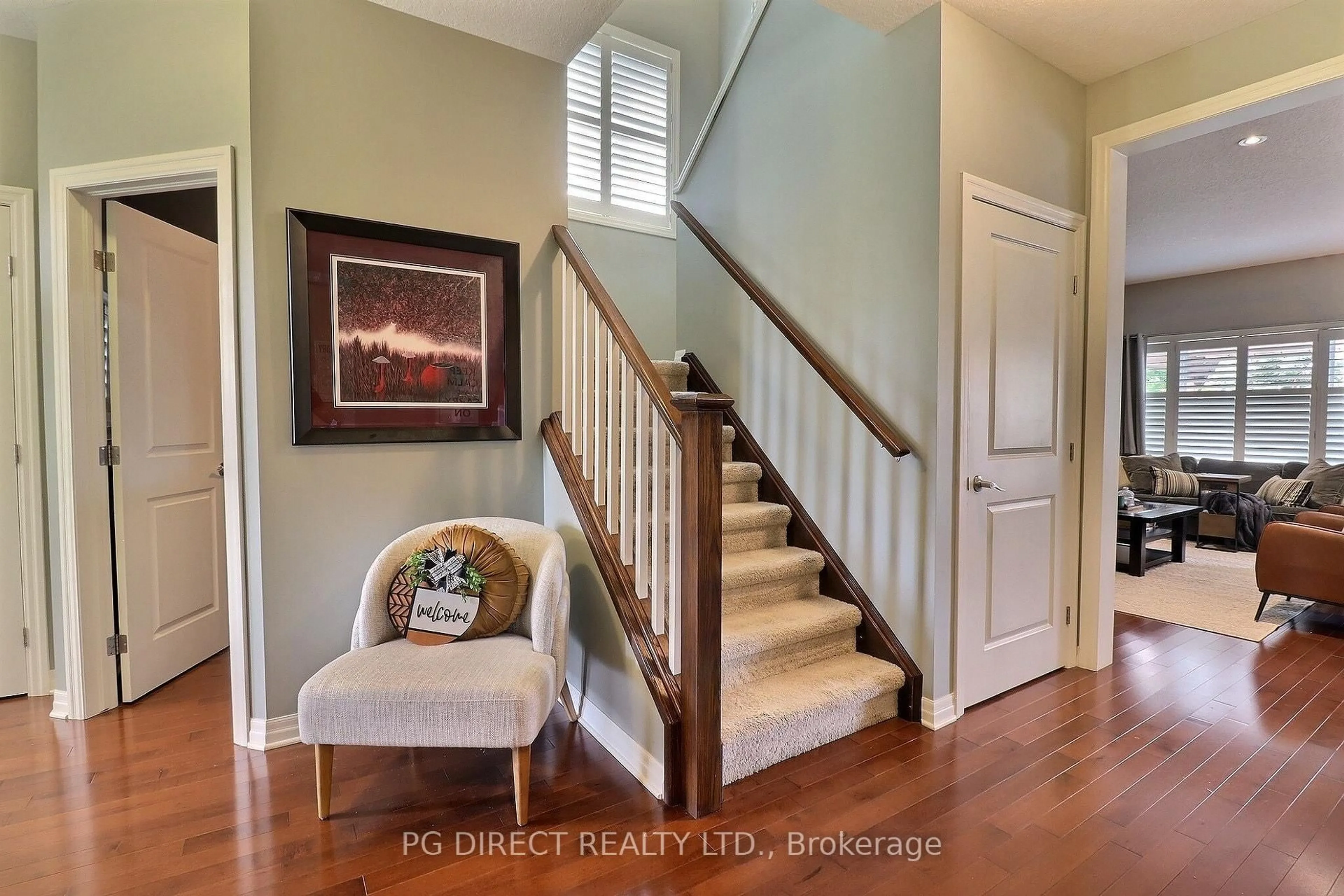 Indoor entryway for 3089 Pomeroy Lane, London South Ontario N6P 0B6