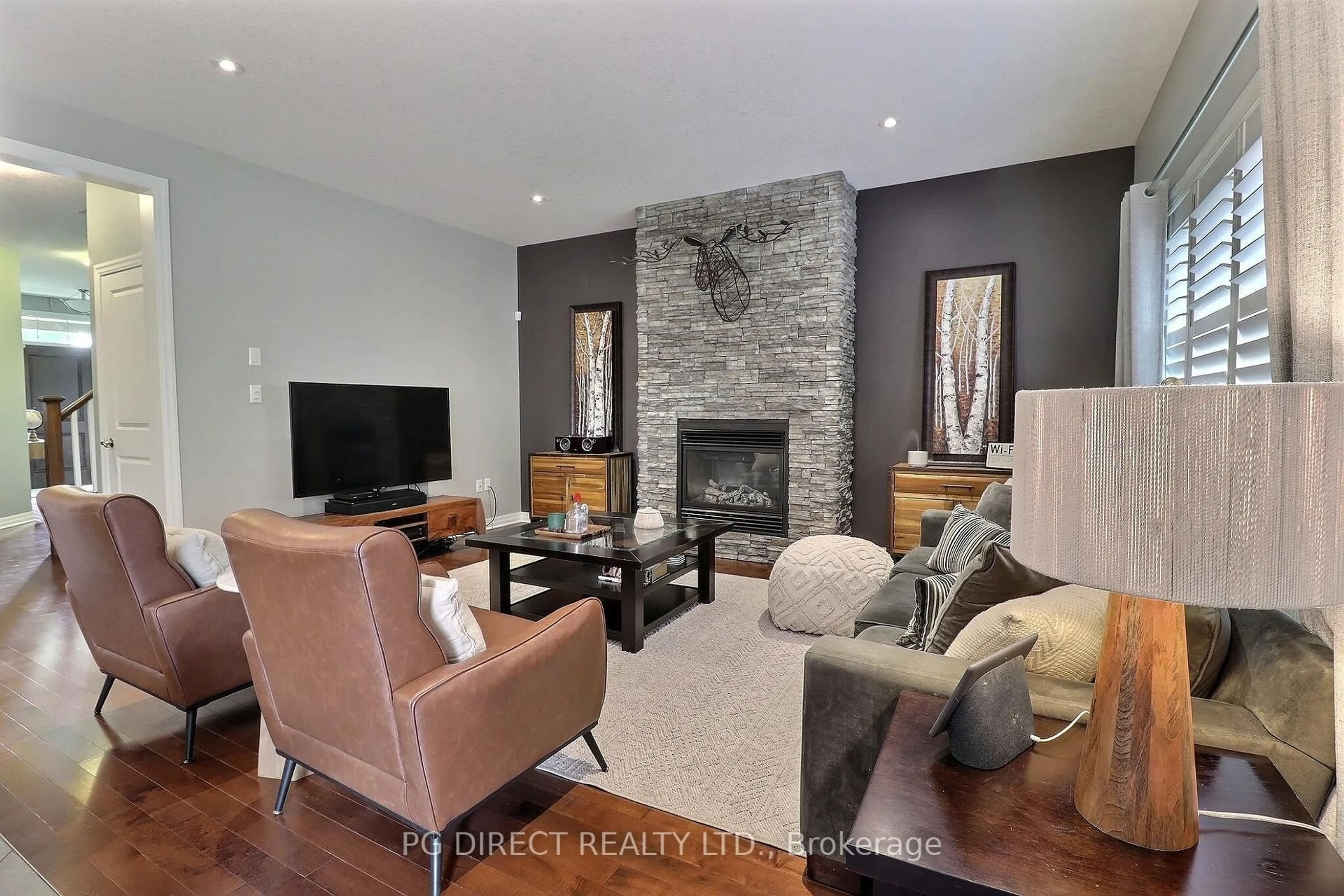 Living room with furniture, unknown for 3089 Pomeroy Lane, London South Ontario N6P 0B6