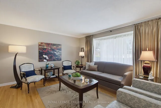 1463 Glenora Dr, London North 2